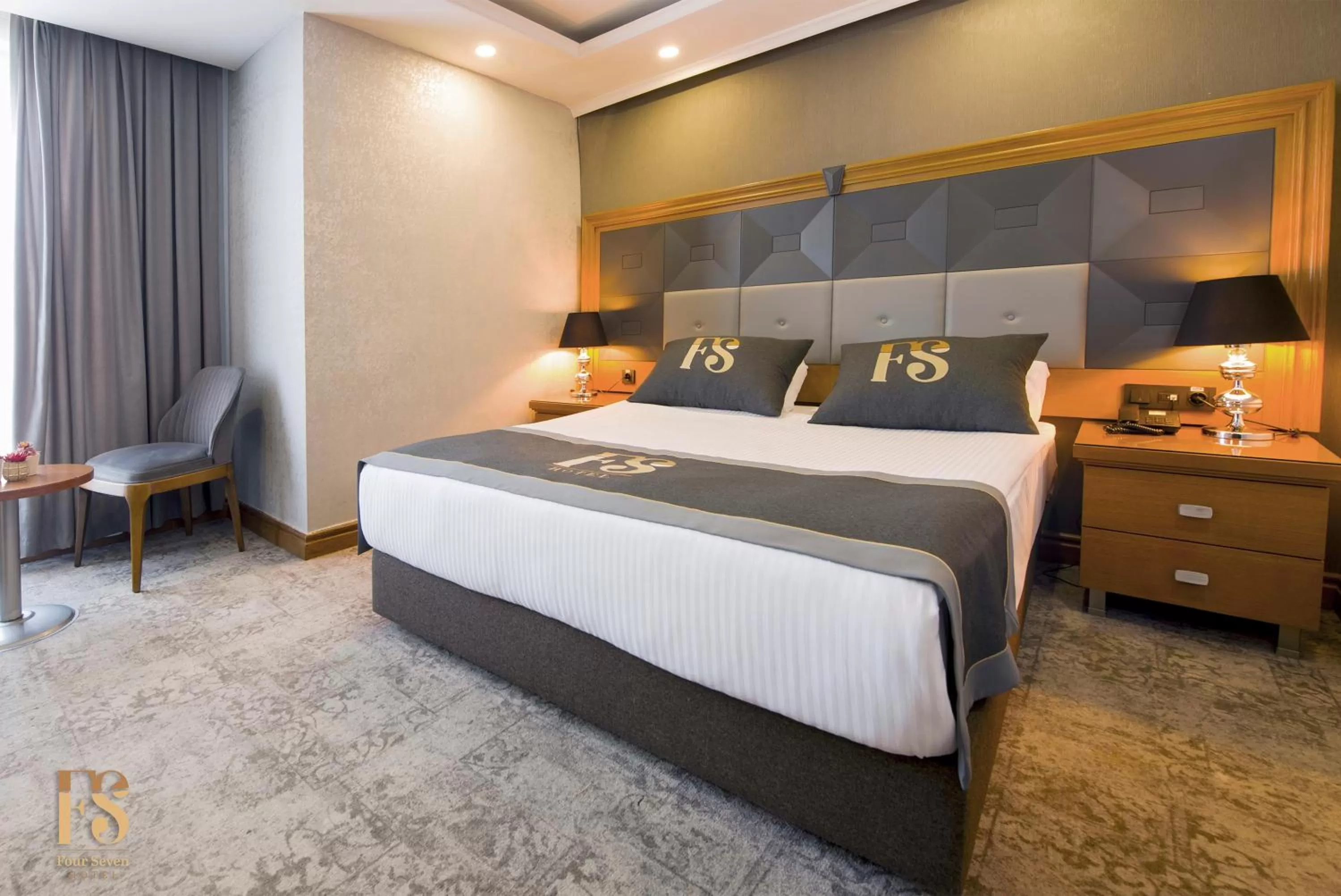 Bed in FOUR SEVEN HOTEL