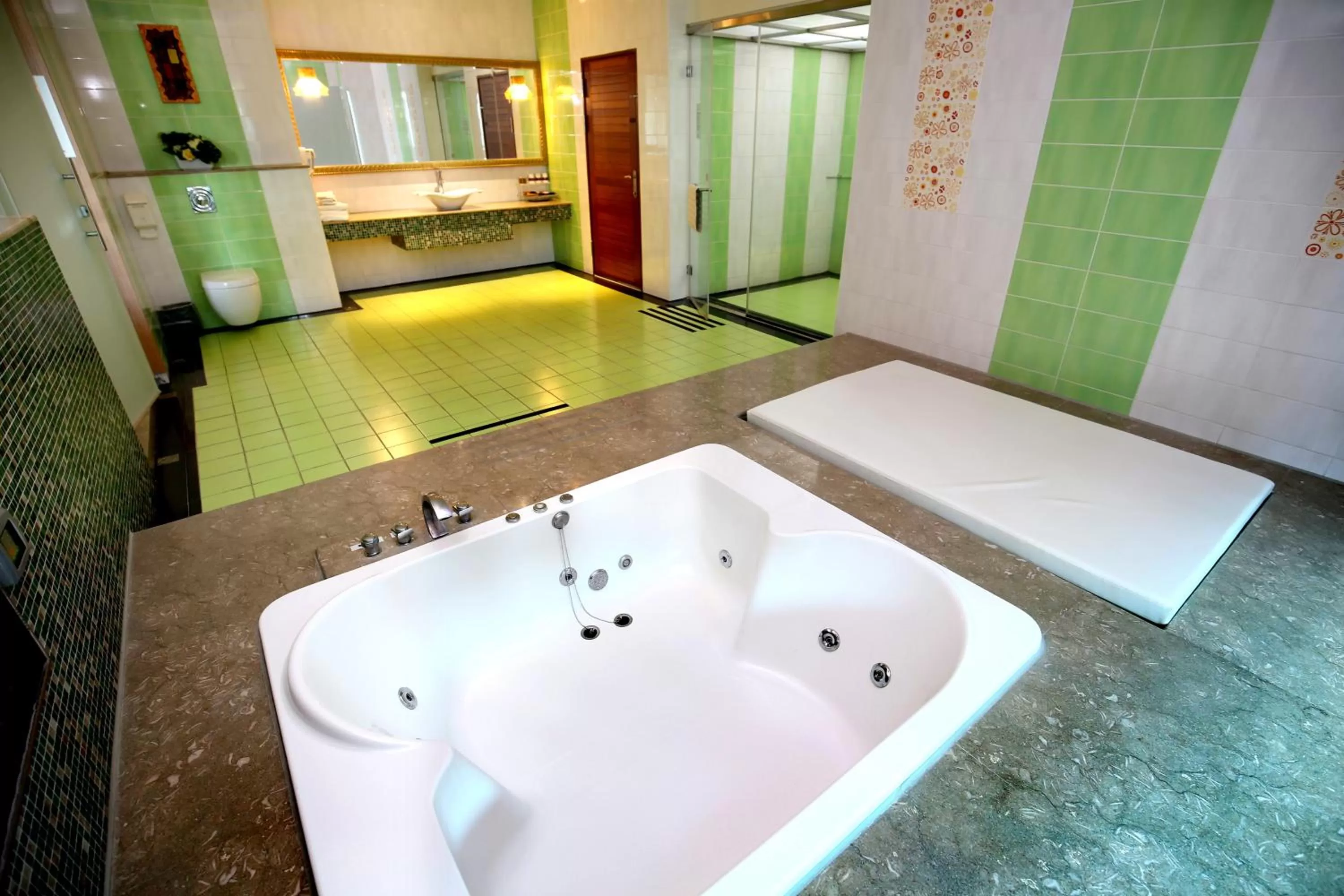 Bathroom in Moon Area Motel