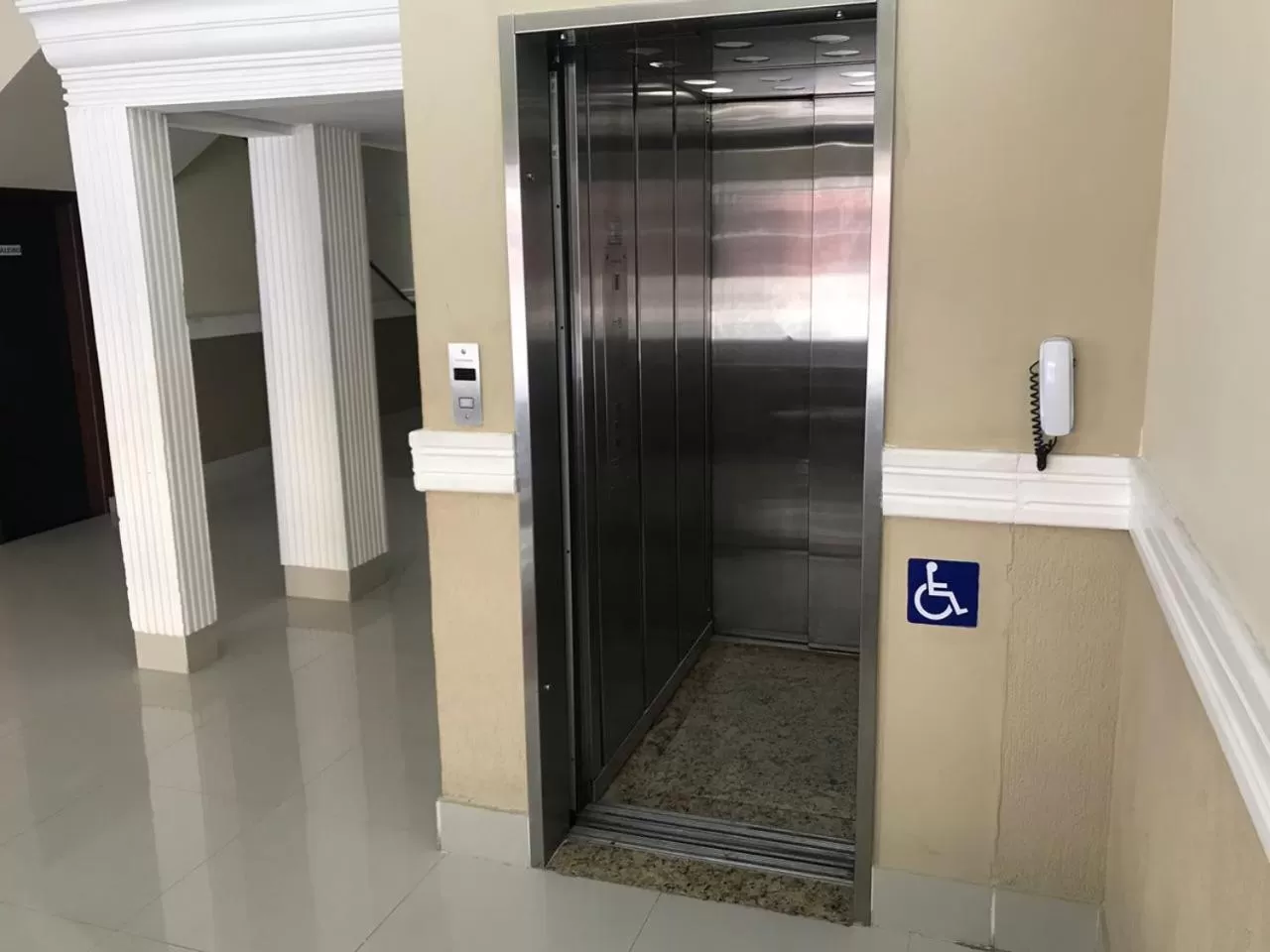 Facility for disabled guests in Hotel Estação Express