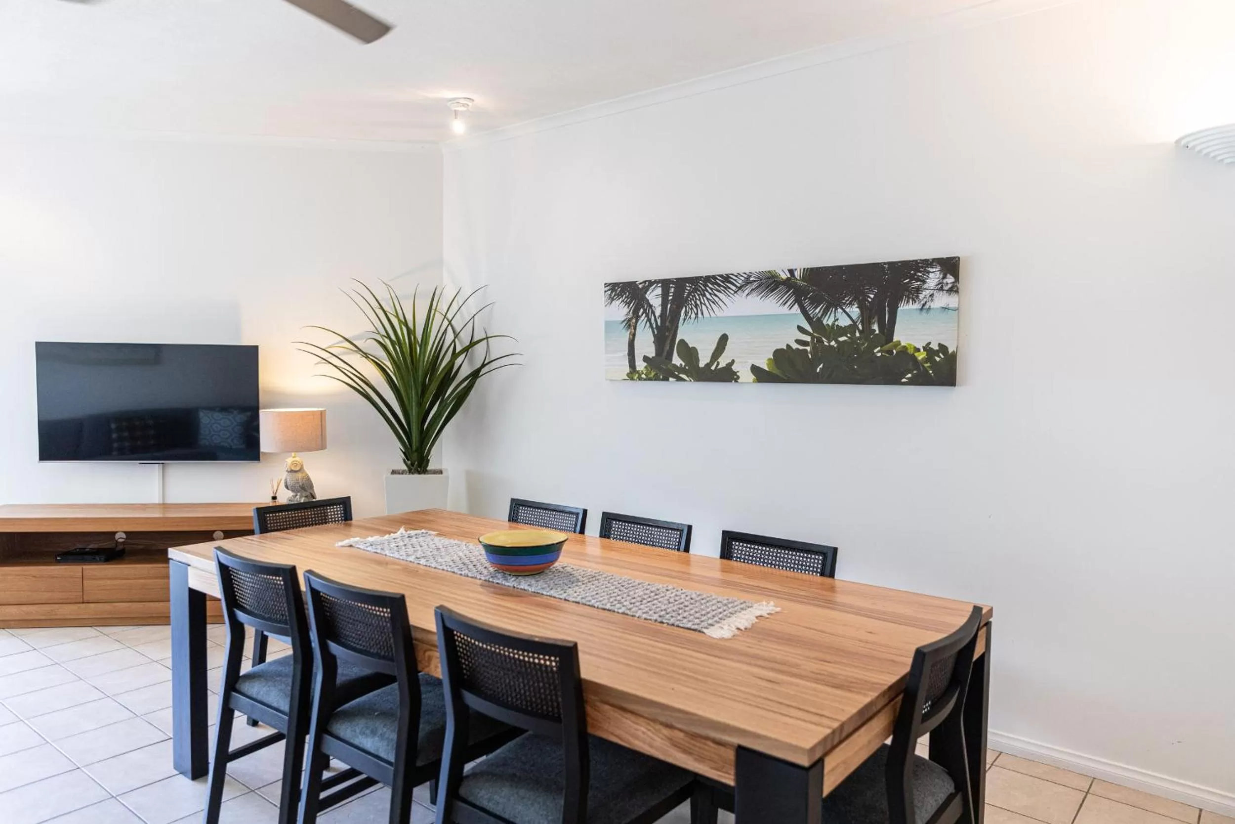 Dining area in Beaches Holiday Apartments - Official Onsite Reception & Check In