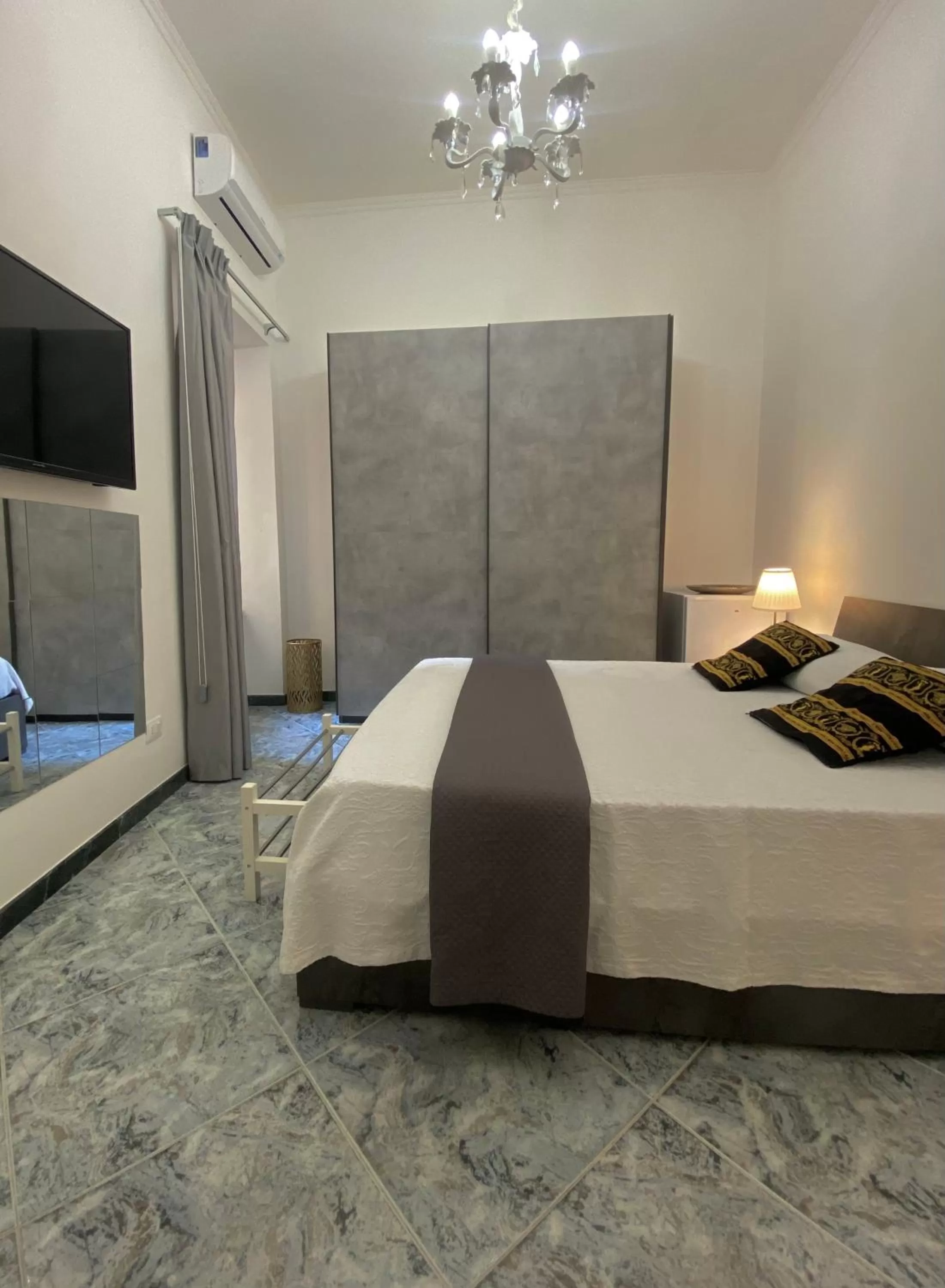 Bed in Suite Incentro Salerno