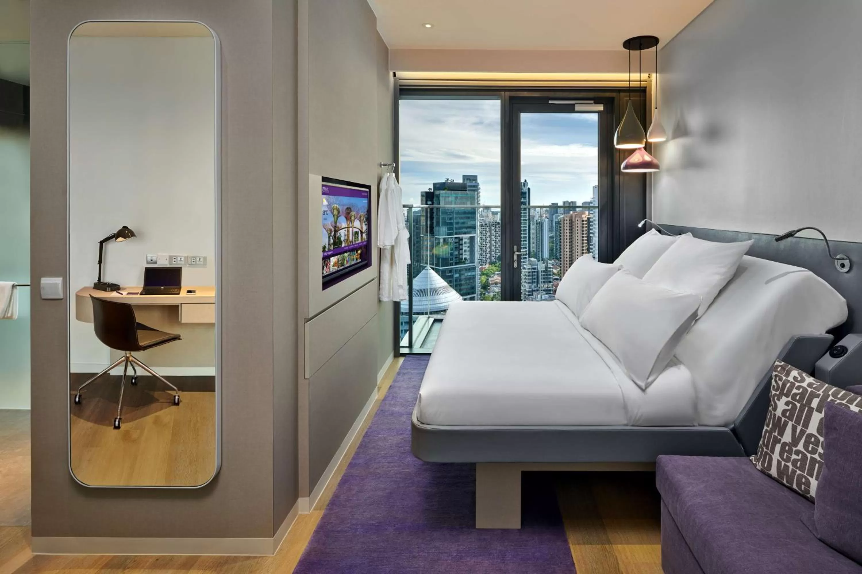 Day in YOTEL Singapore Orchard Road