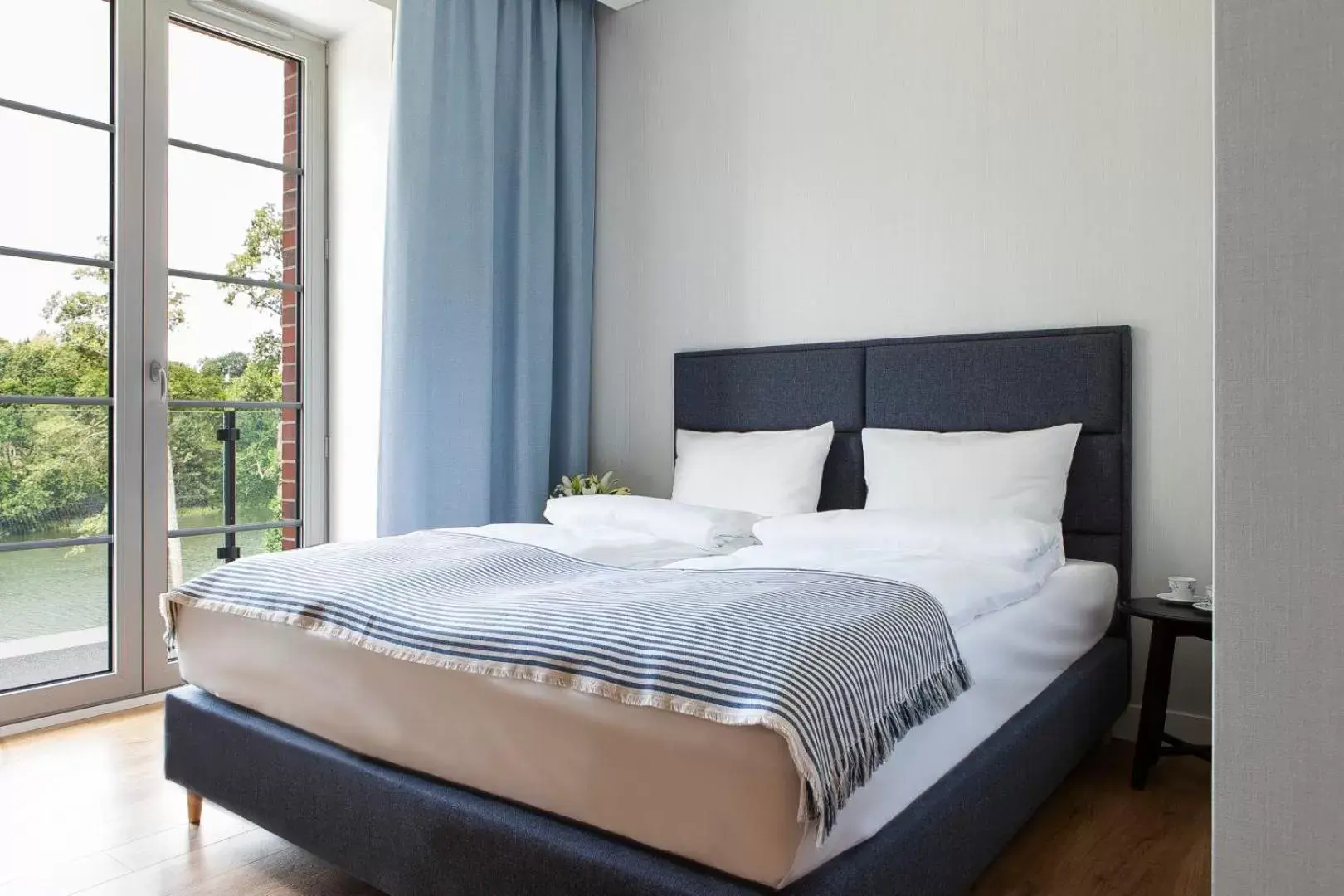 Double Room with Lake View in Leśny Dwór Double Room with Lake View in Leśny Dwór