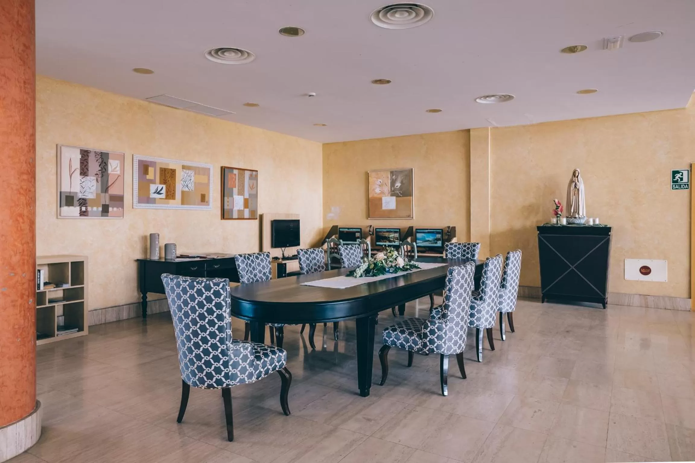 Activities in Grand Muthu Golf Plaza Hotel & Spa