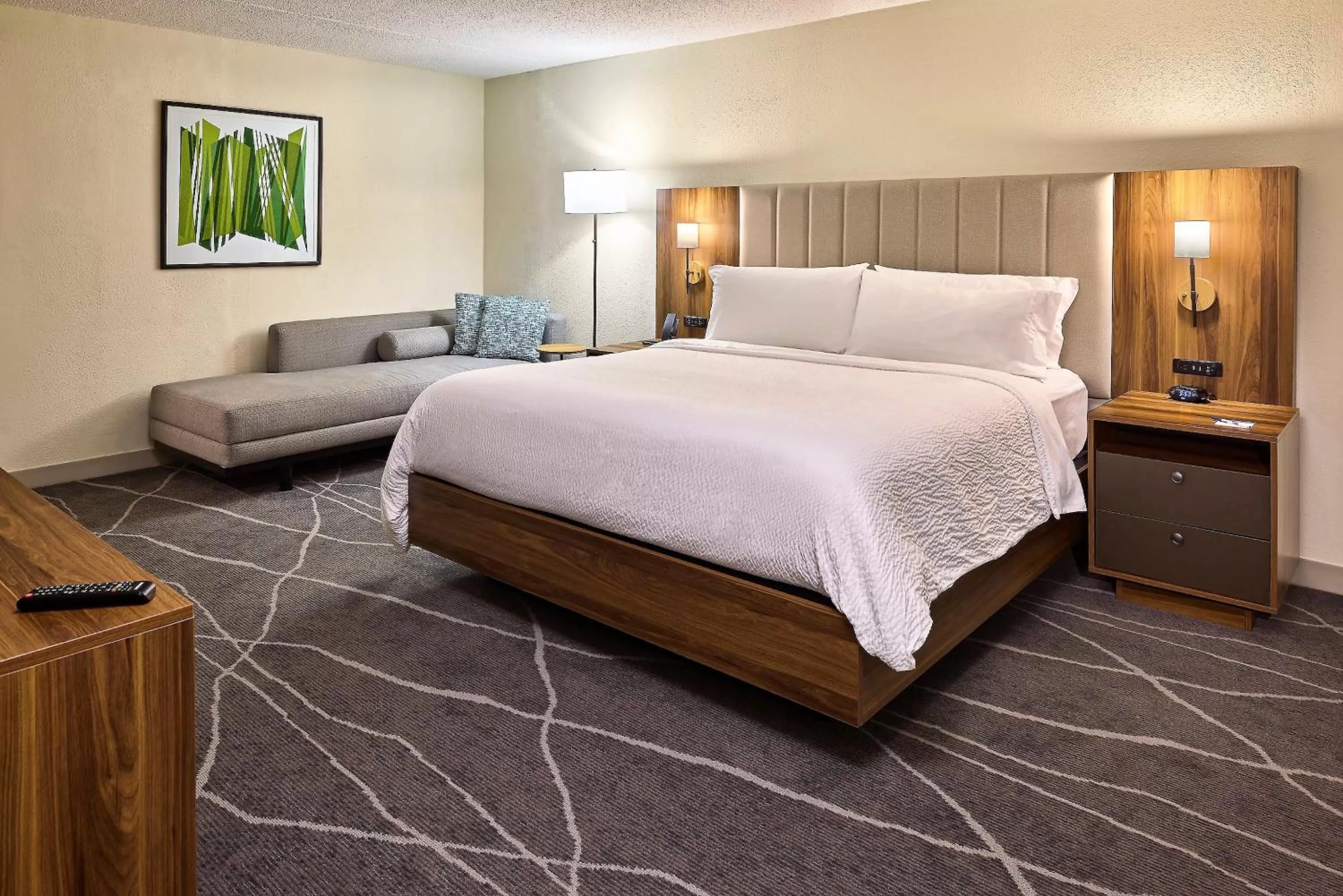 Bedroom, Bed in Holiday Inn Express & Suites Charleston DWTN -Westedge by IHG