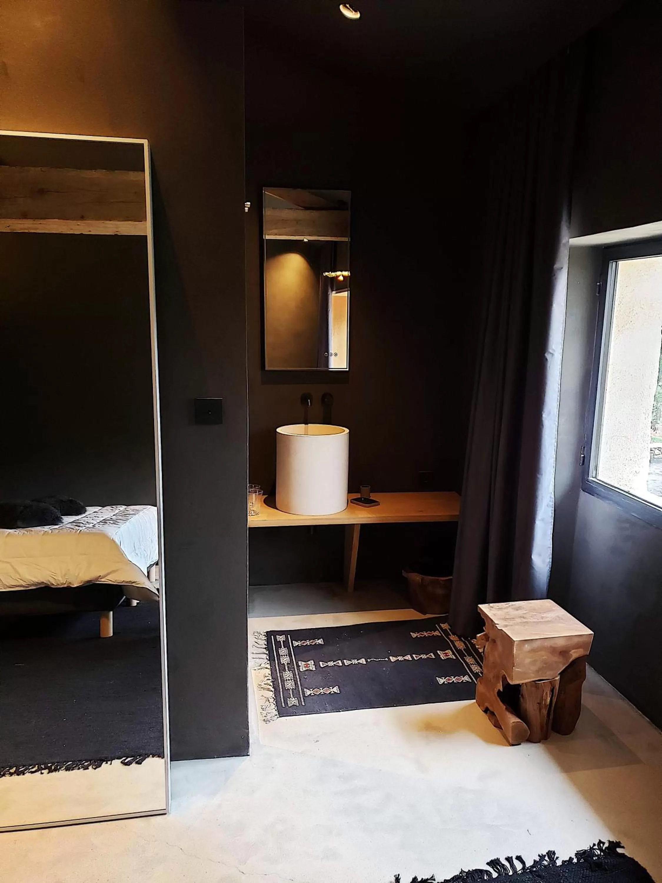 TV/Entertainment Center in La Maison des Sources