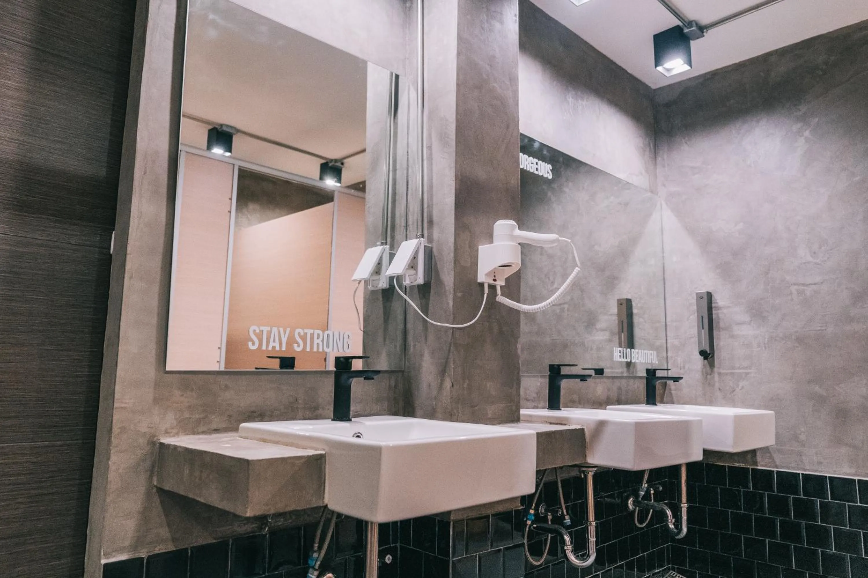 Bathroom in COZ Ratchathewi