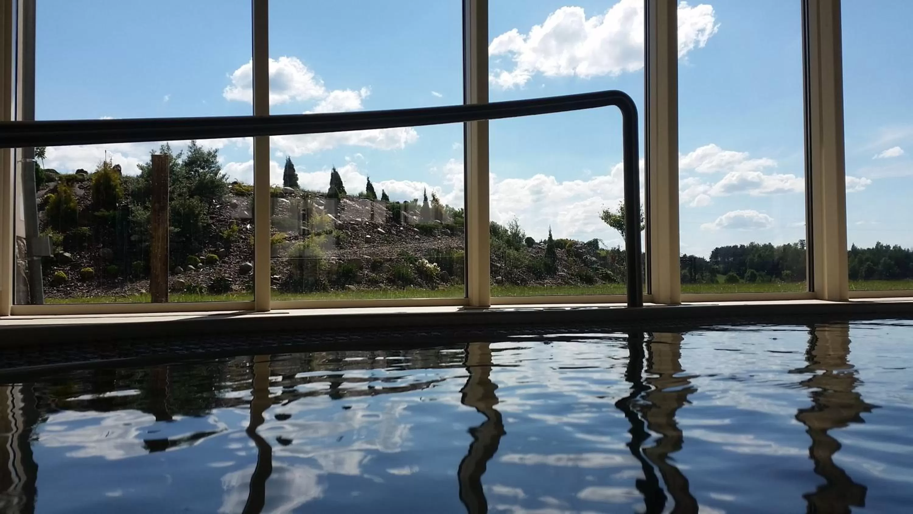 Swimming pool in Hotel Kiston