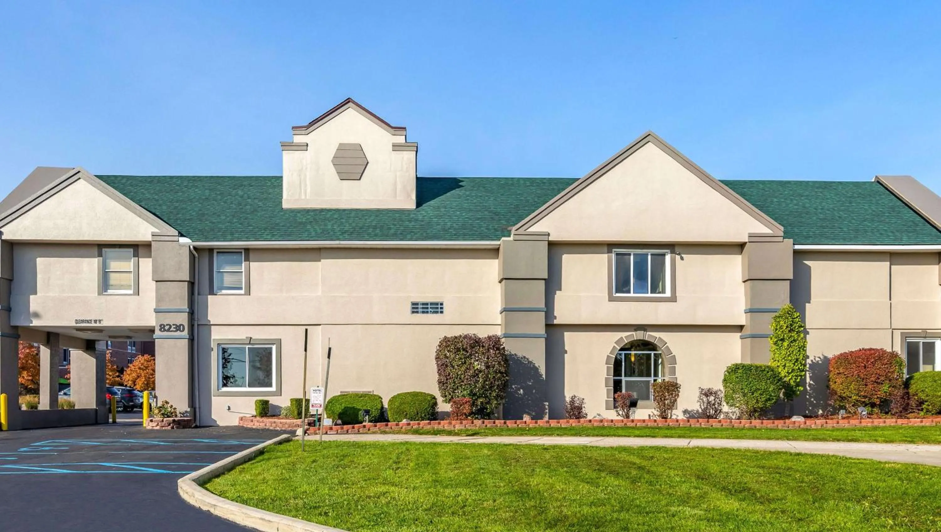 Property building in Magnuson Hotel Detroit Airport