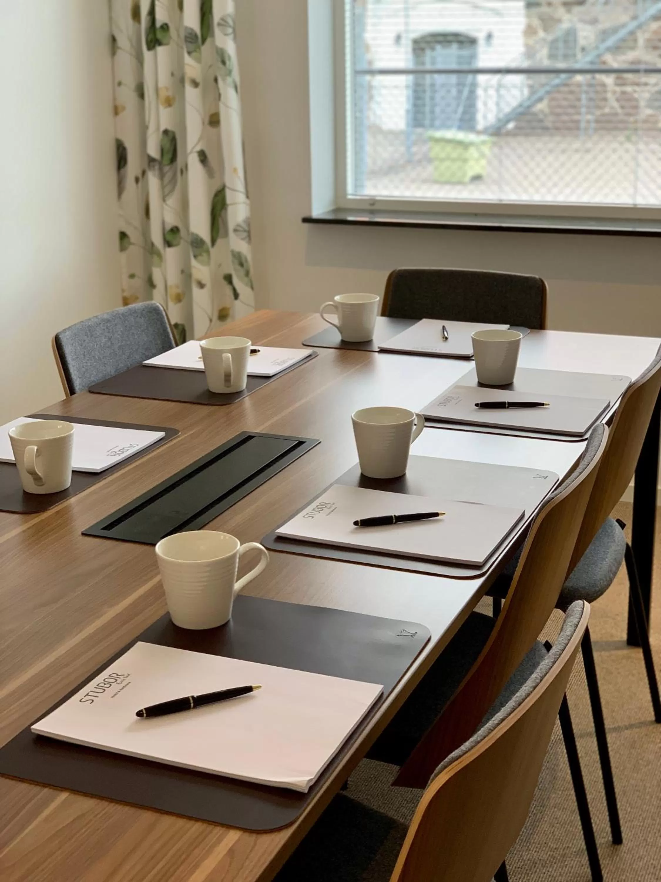 Business facilities in Easy Livin' Apartment Hotel