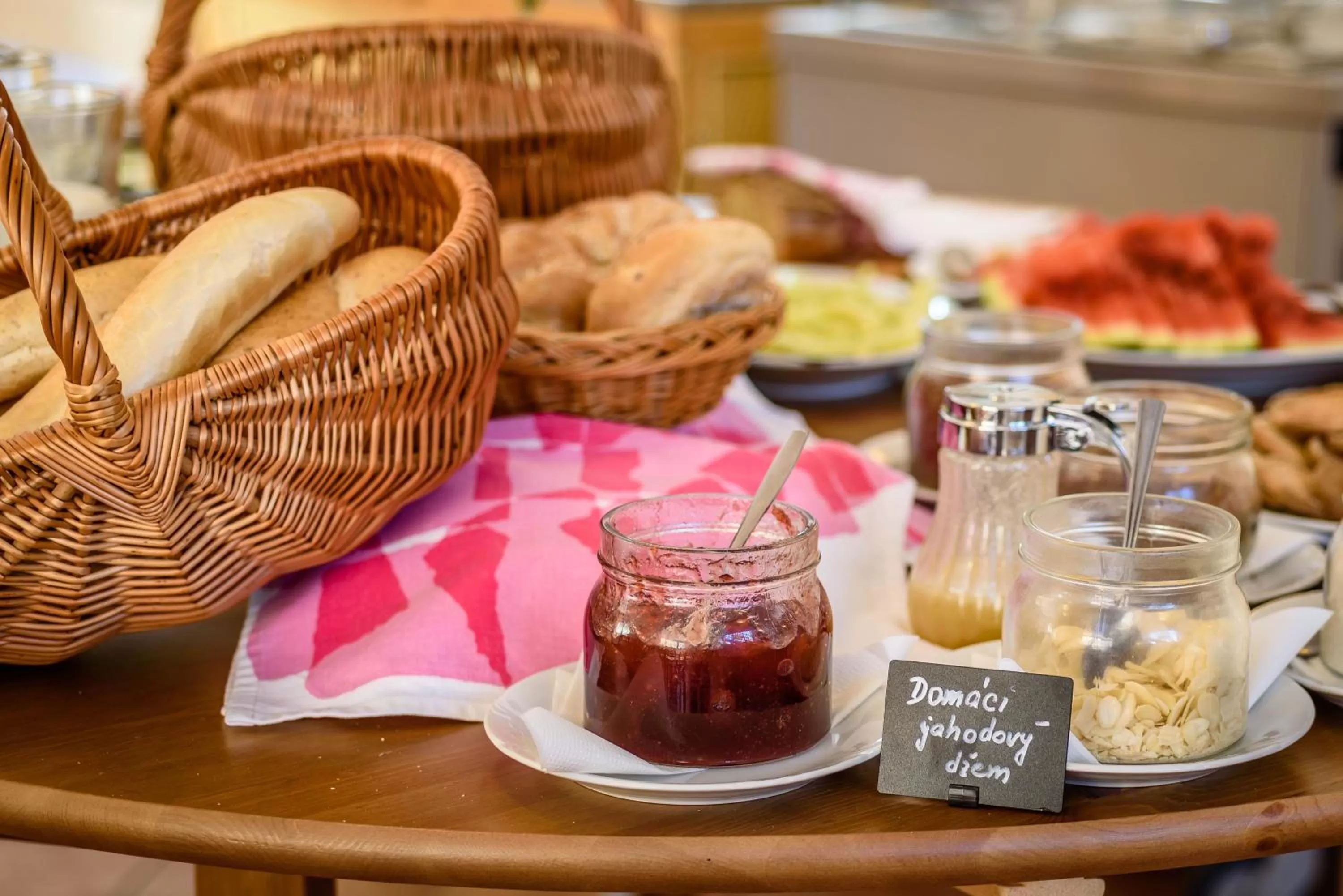 Buffet breakfast in Hotel Villa Siesta