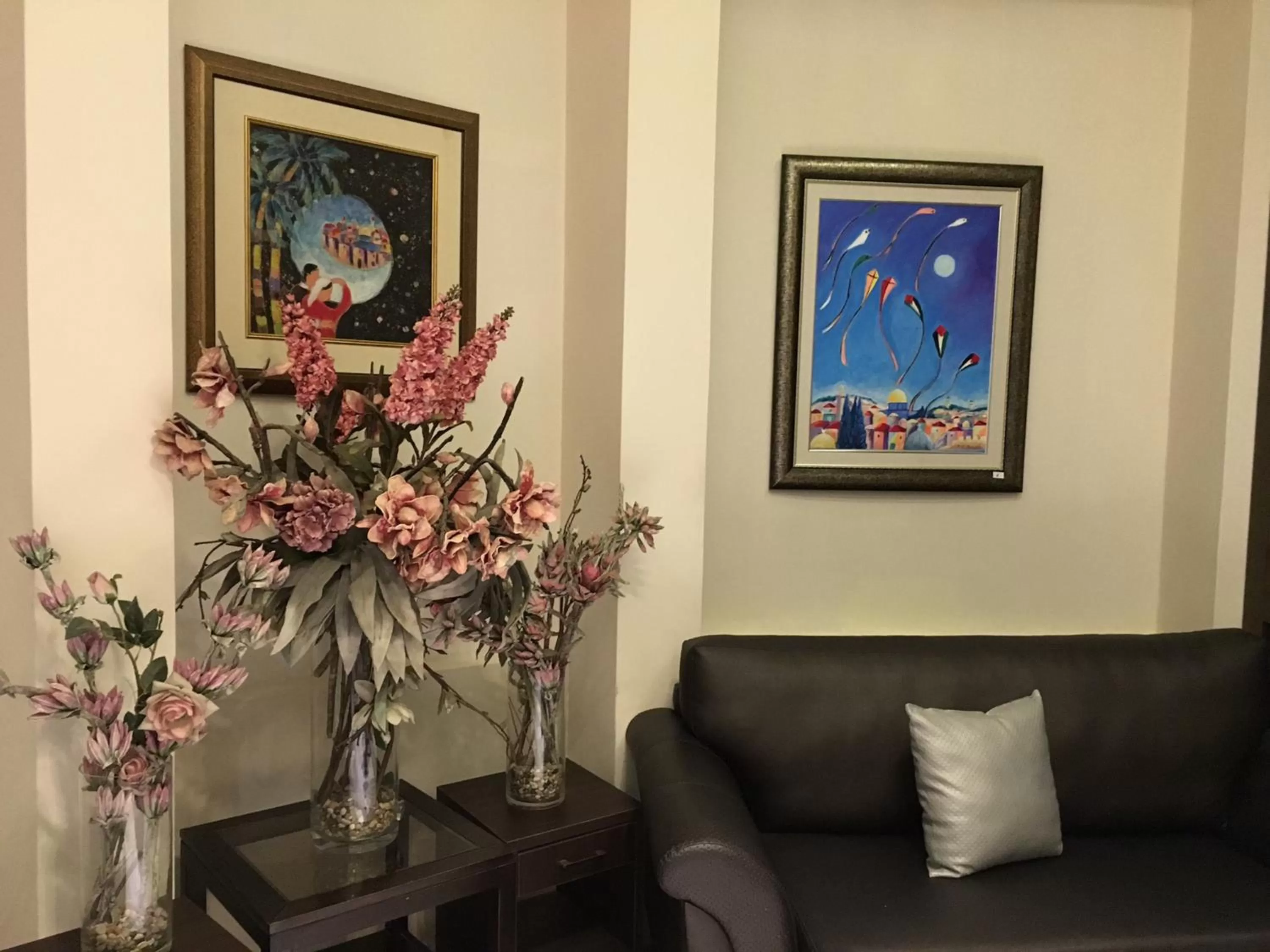 Area and facilities in National Hotel - Jerusalem