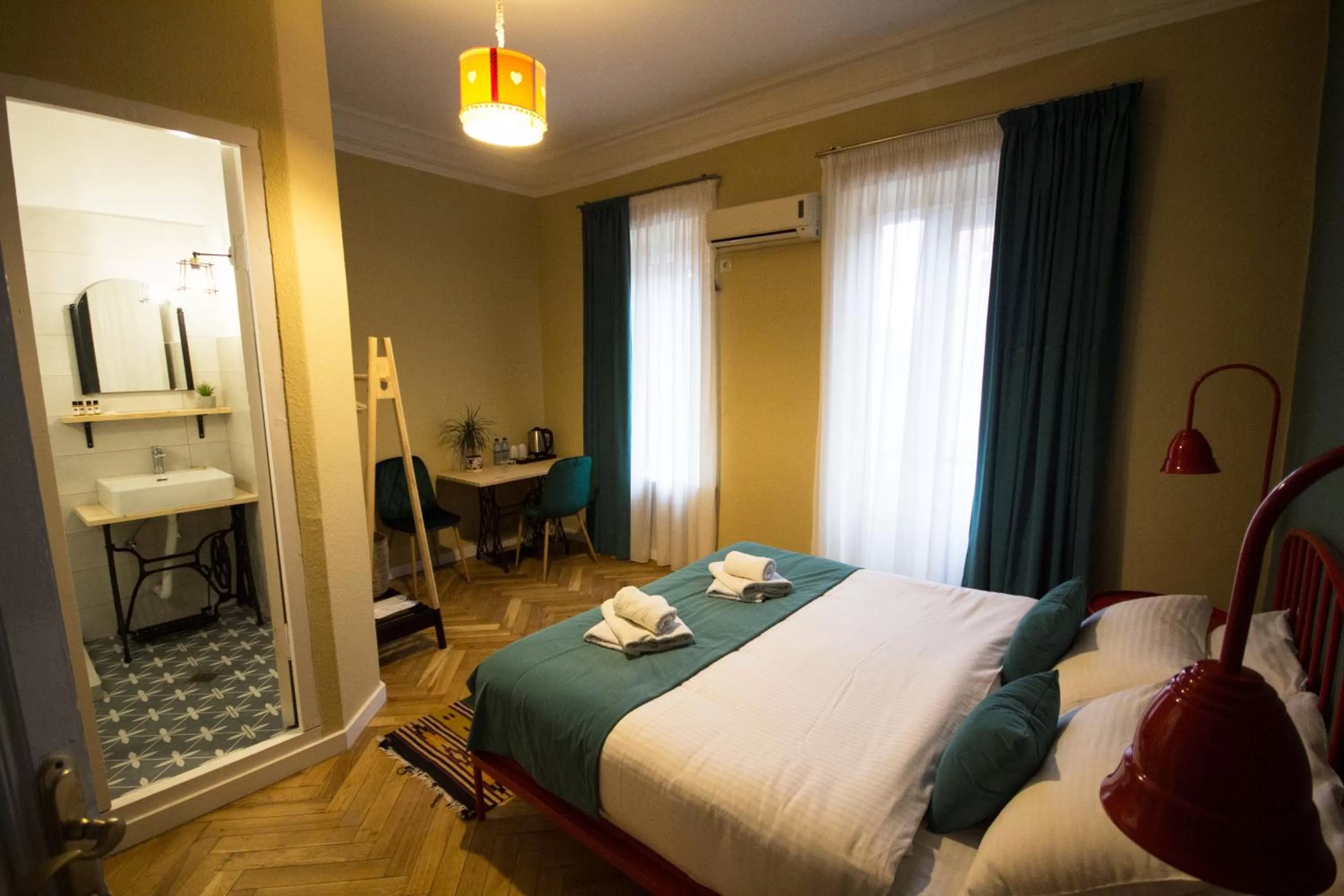 Bed in Hotel Kartli