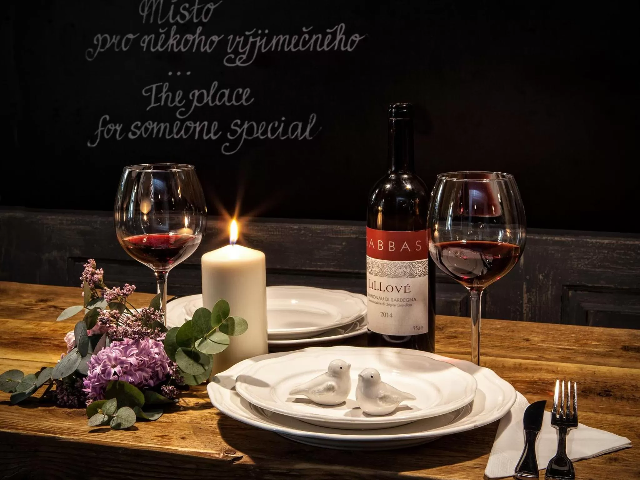 Restaurant/places to eat in Cathedral Prague Apartments