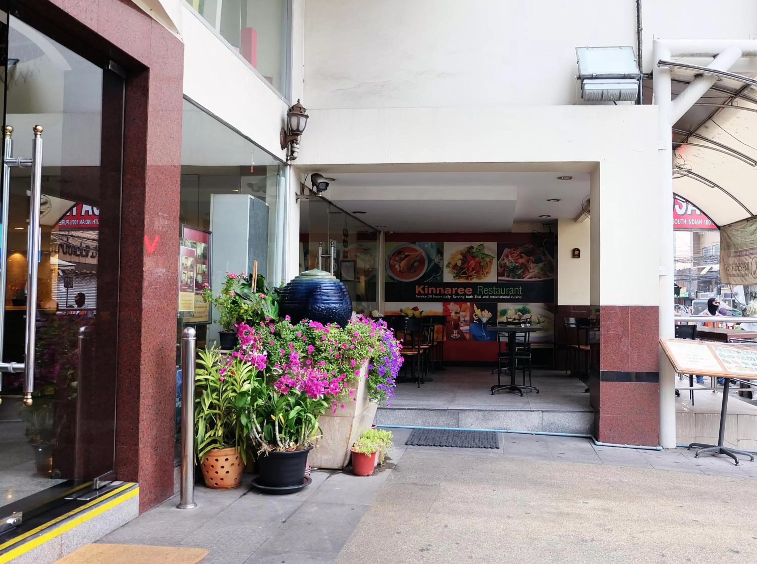 Restaurant/places to eat in Grand Business Inn