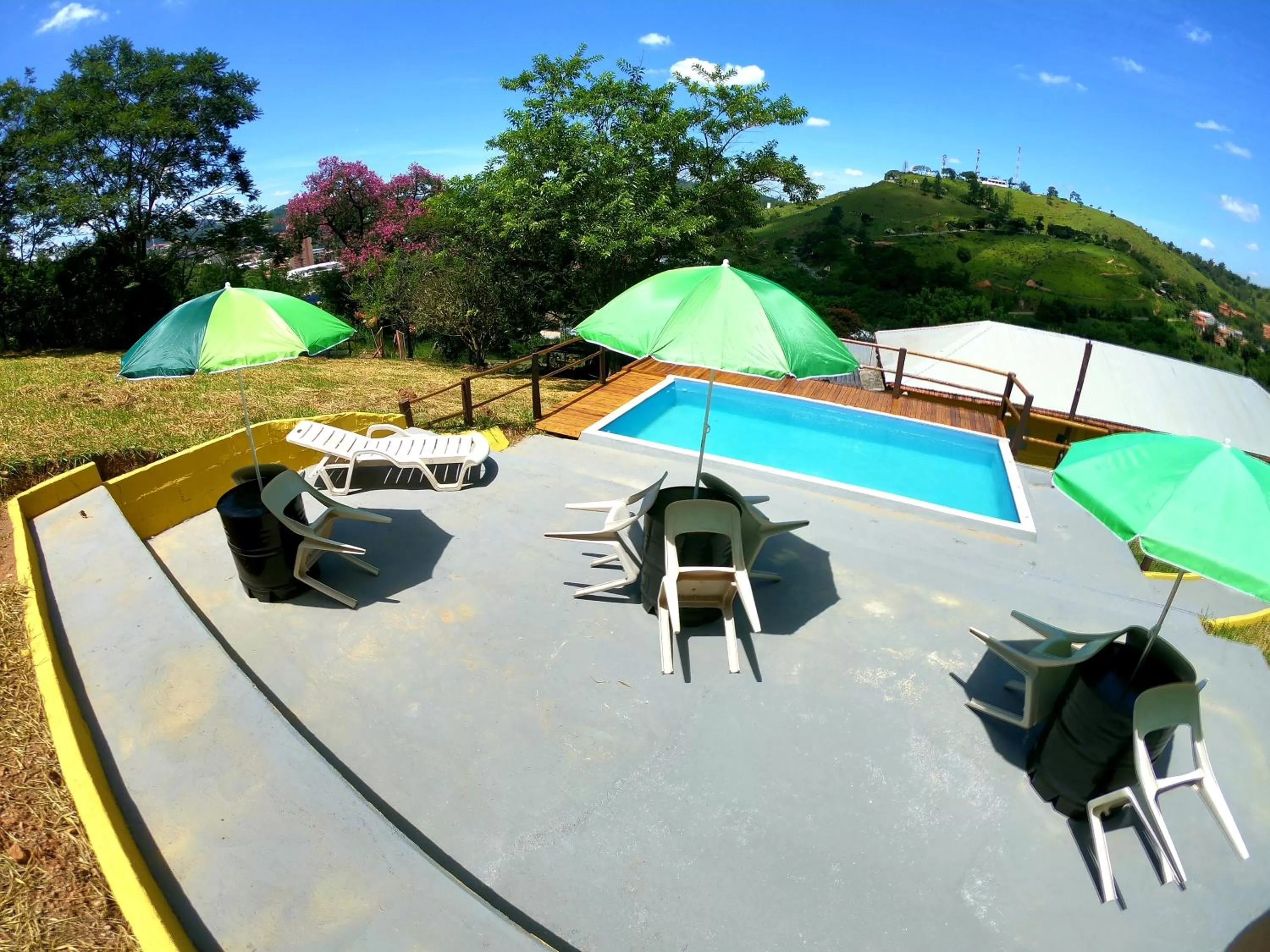 Swimming pool in Pousada Solar da Montanha