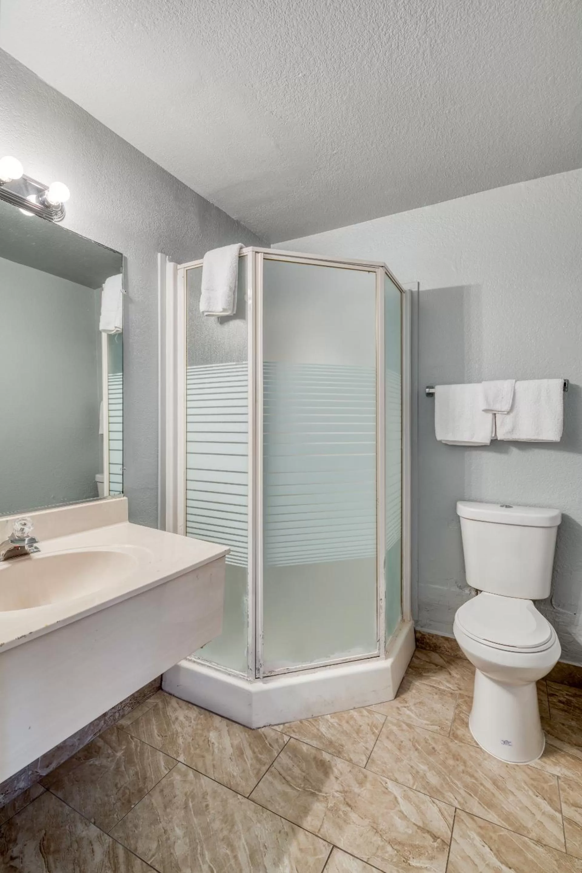 Bathroom in OYO Hotel Houston Southwest I-69