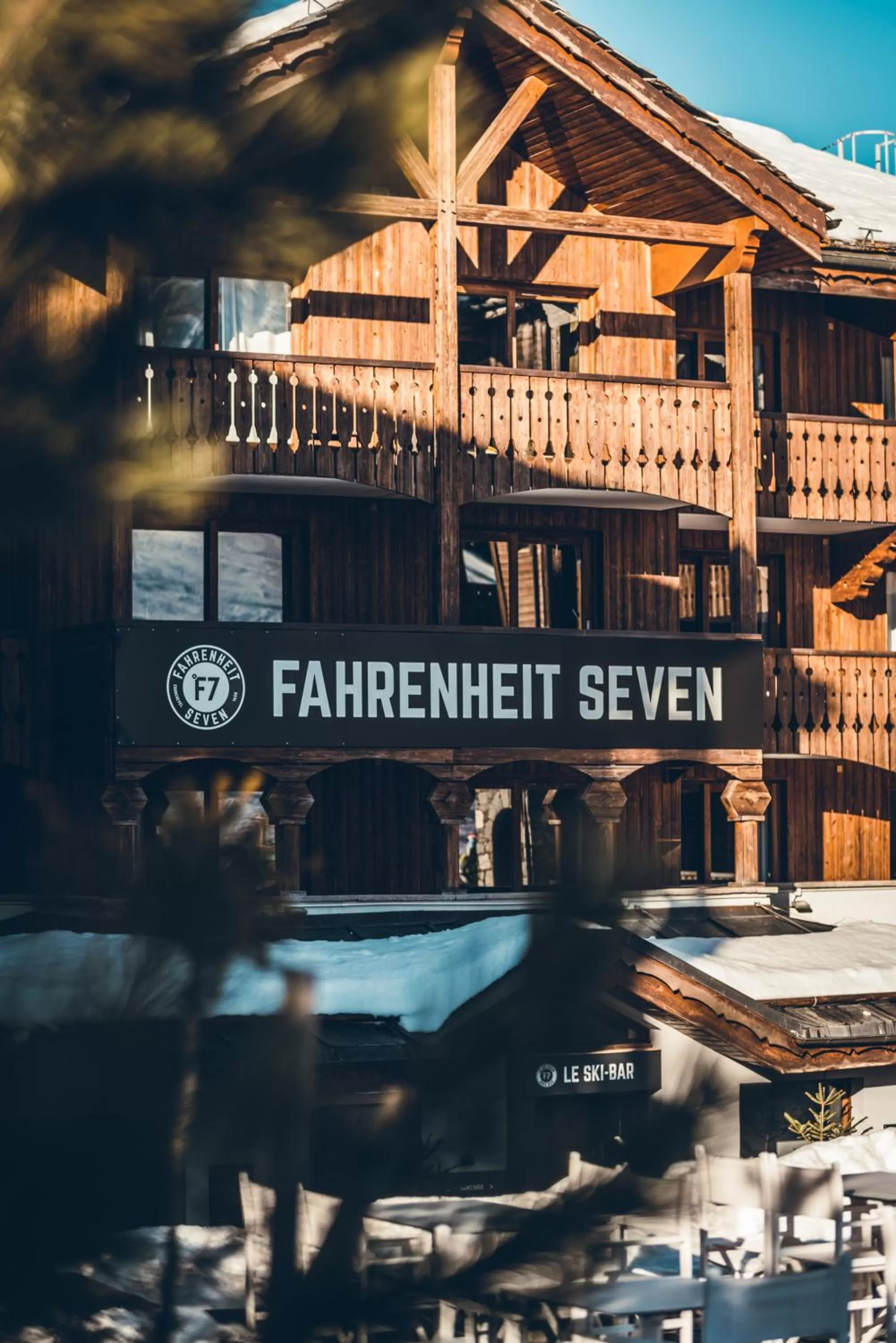 Facade/entrance in Fahrenheit Seven Courchevel