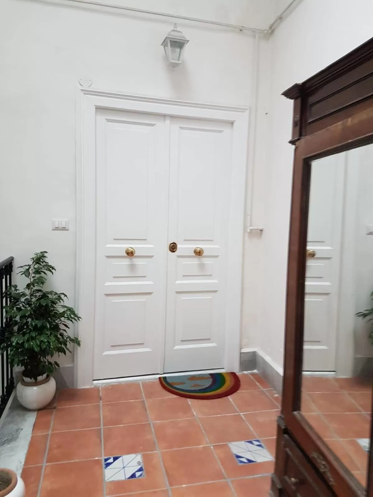 Deluxe King Room in Martucci 83