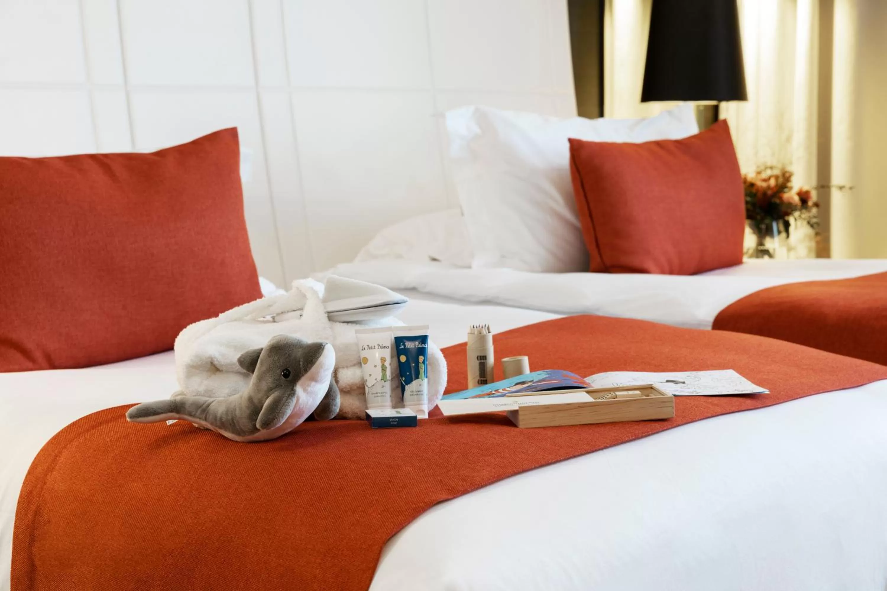 children, Bed in InterContinental Marseille - Hotel Dieu by IHG