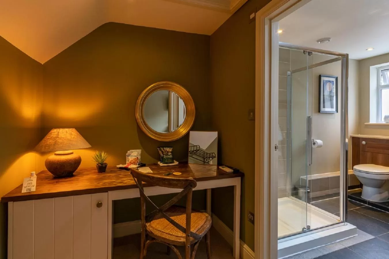 Bathroom in The Bird In Hand