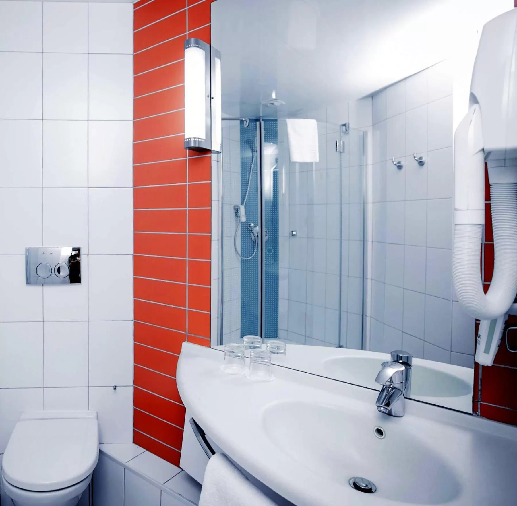 Shower in Ibis Astana