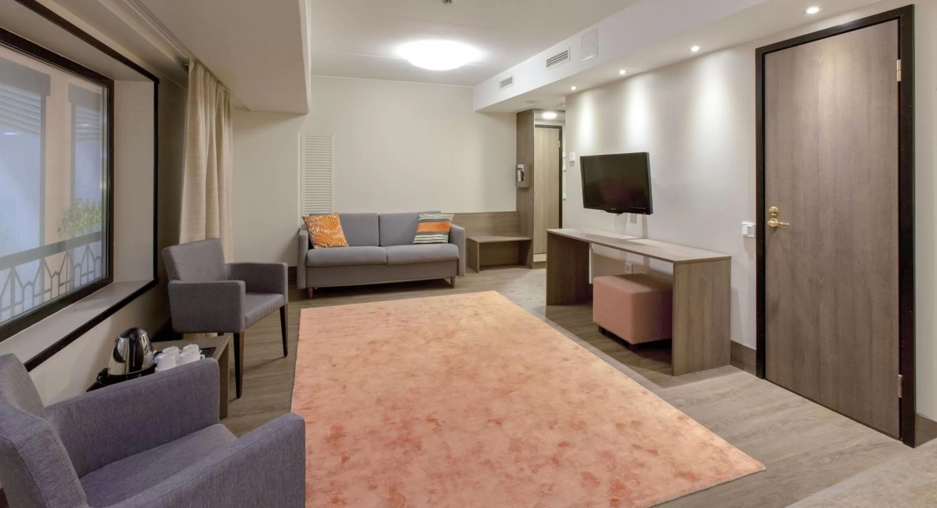 TV and multimedia in Holiday Club Turun Caribia