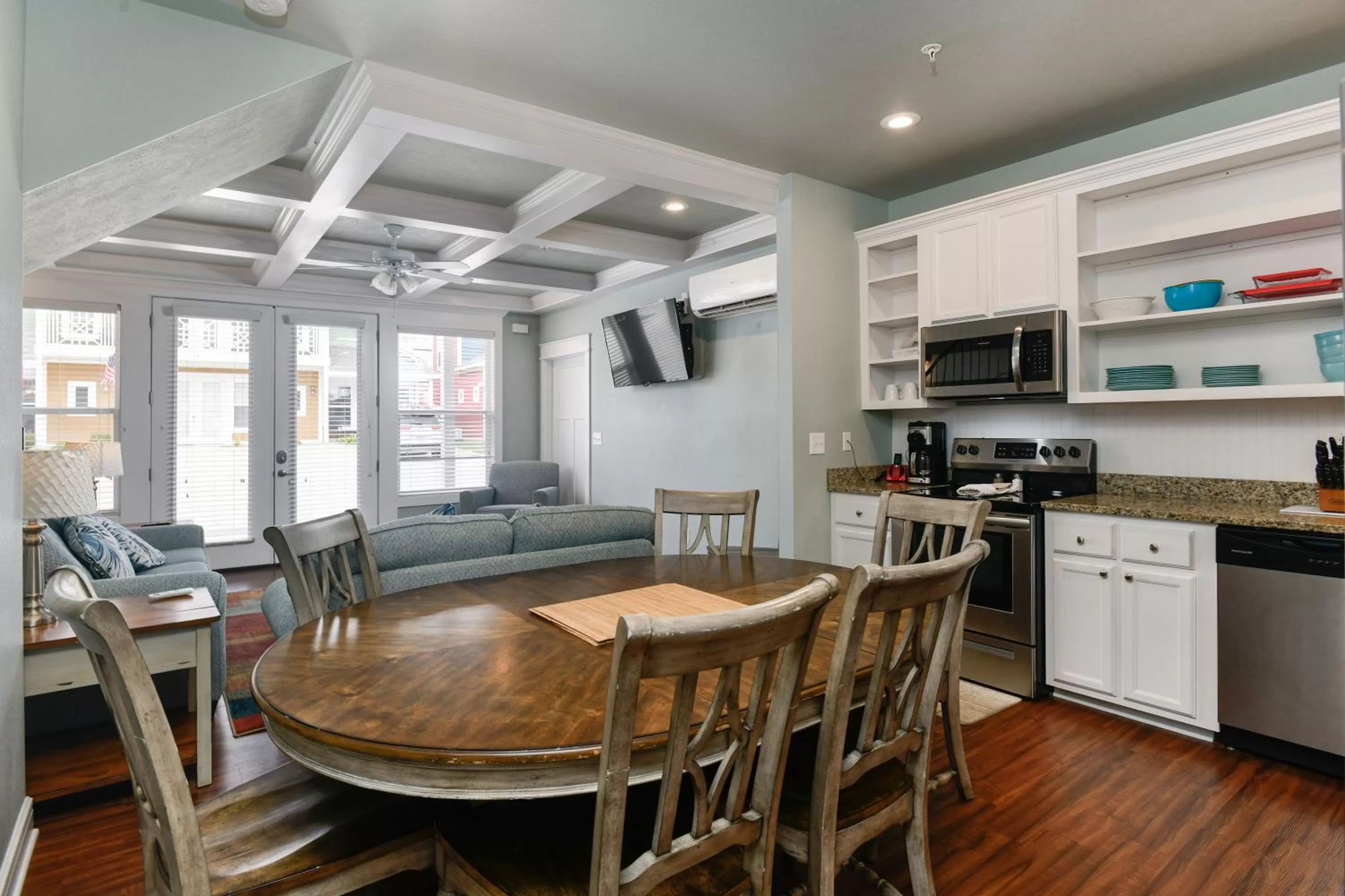 Kitchen/Kitchenette in Bransons Nantucket