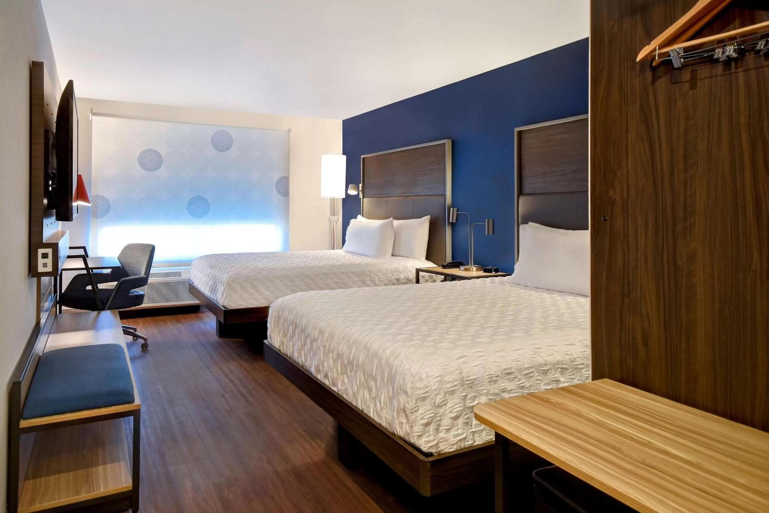 Bed in Tru By Hilton Concord, Nh