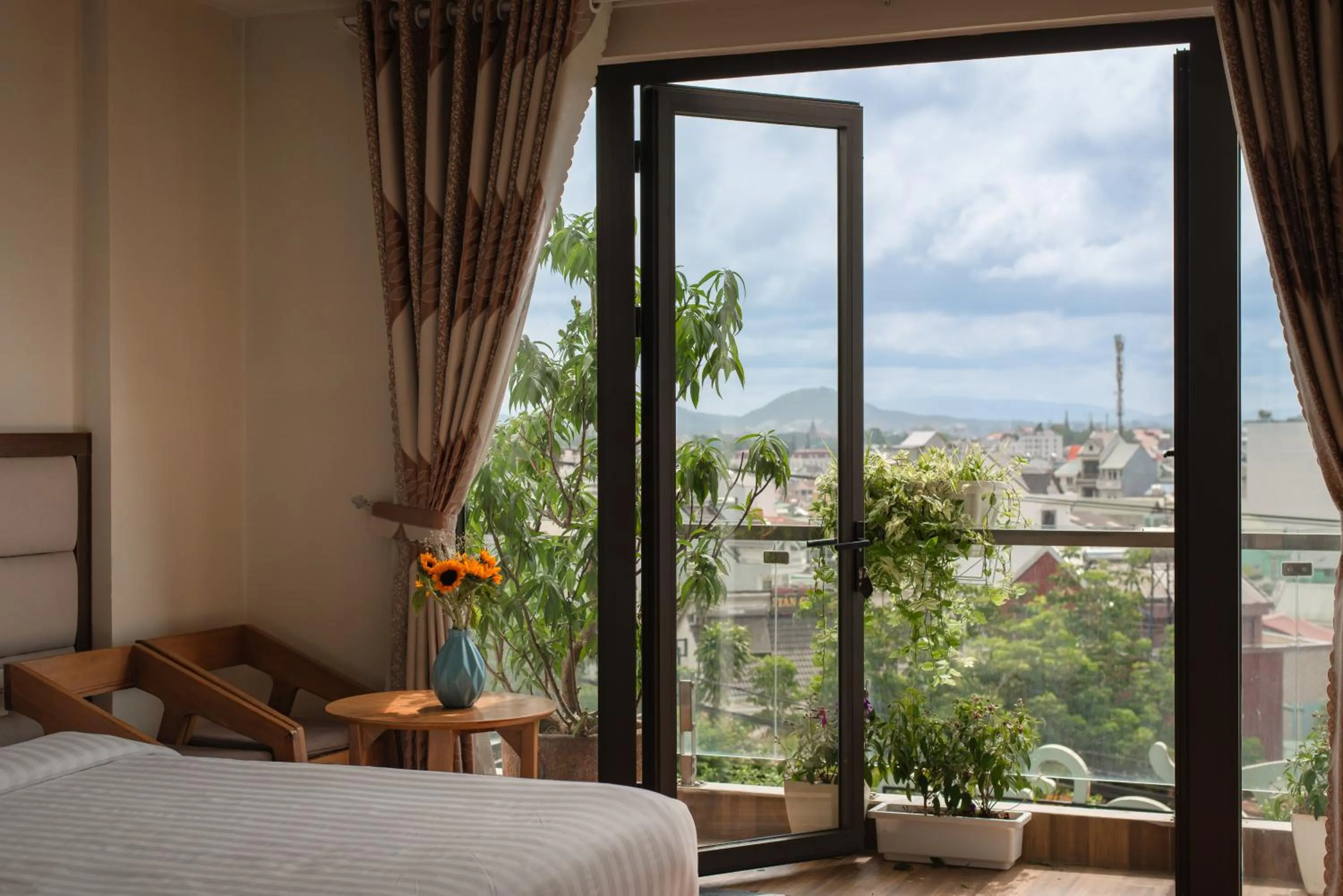 View (from property/room), Bed in Tasme Hotel