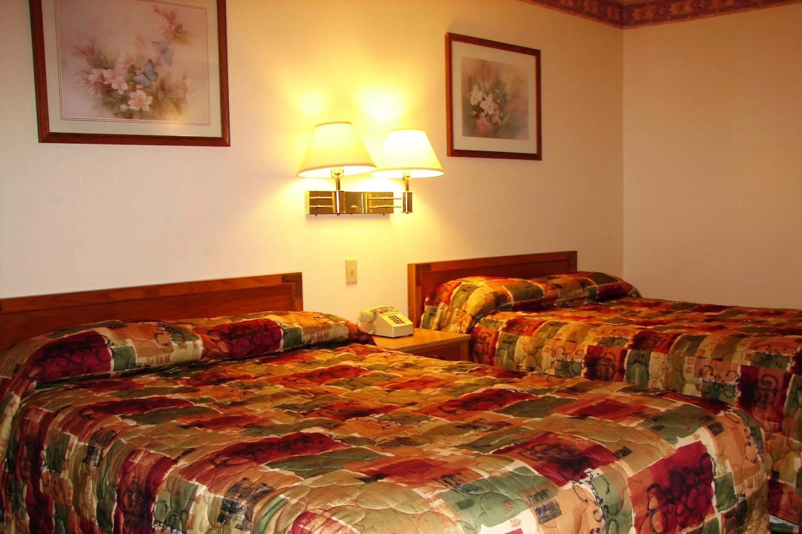 Bed in Baxter Inn 4 Less