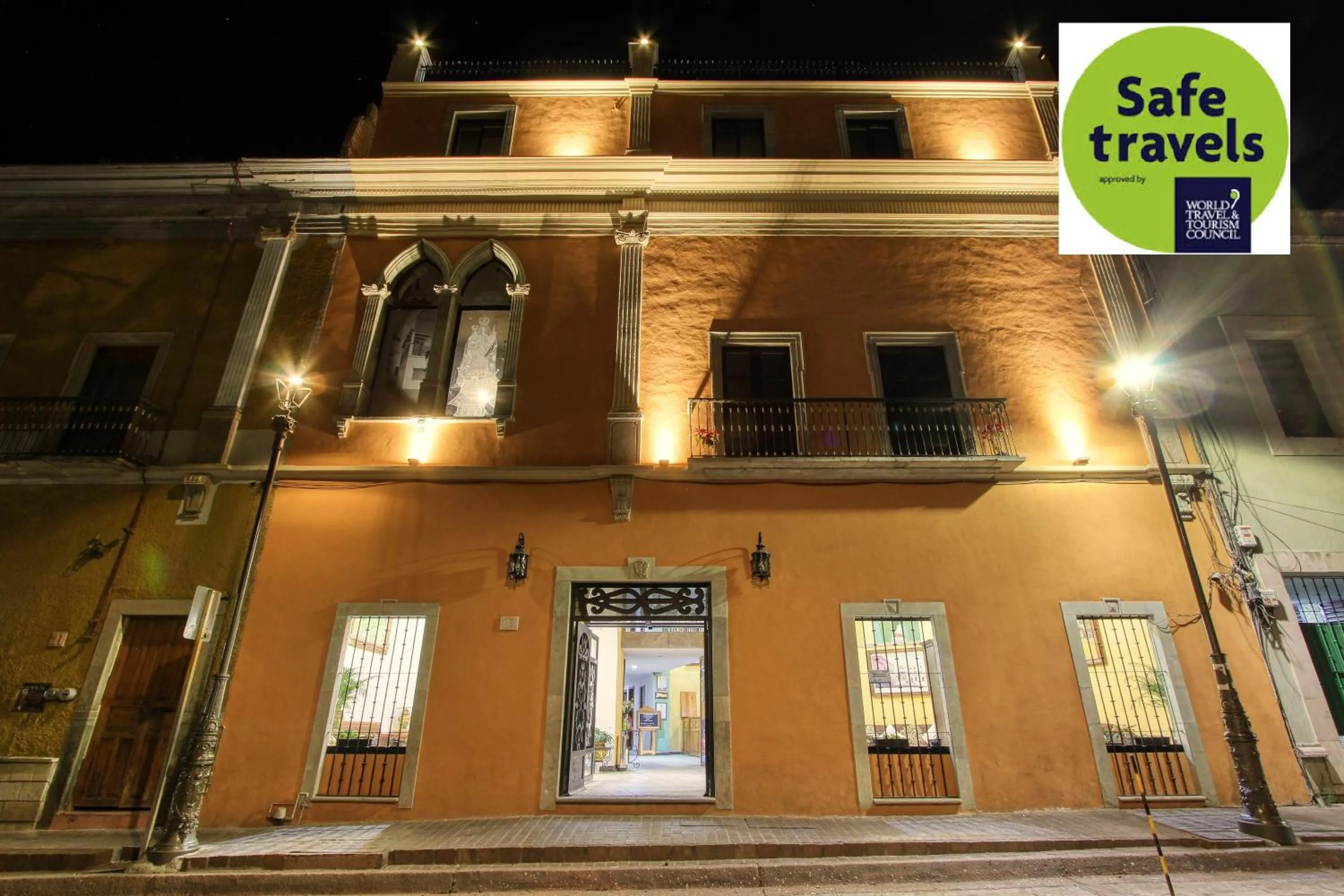 Facade/entrance in Hotel Mansion del Cantador