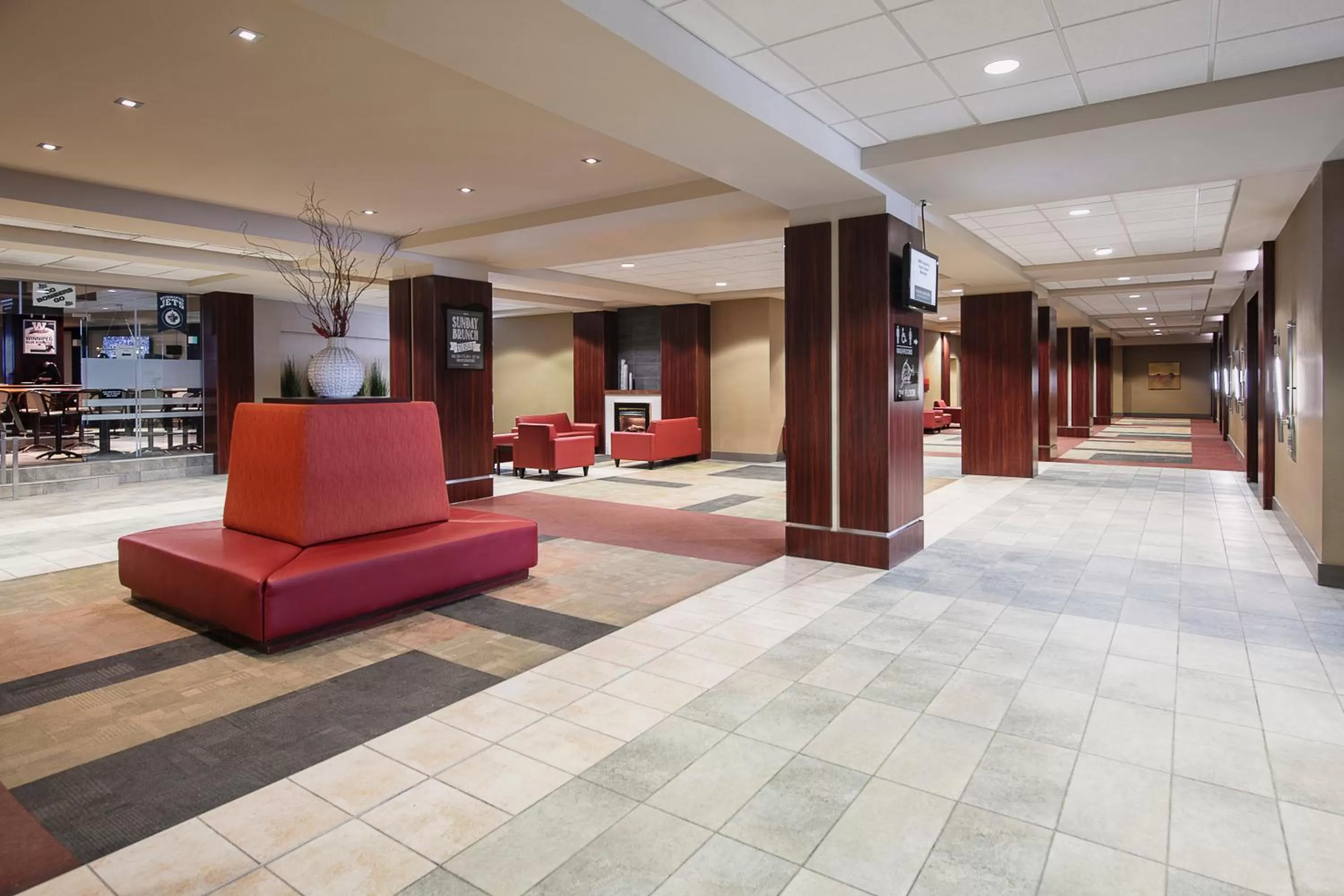 Lobby or reception in Viscount Gort Hotel, Banquet & Conference Centre