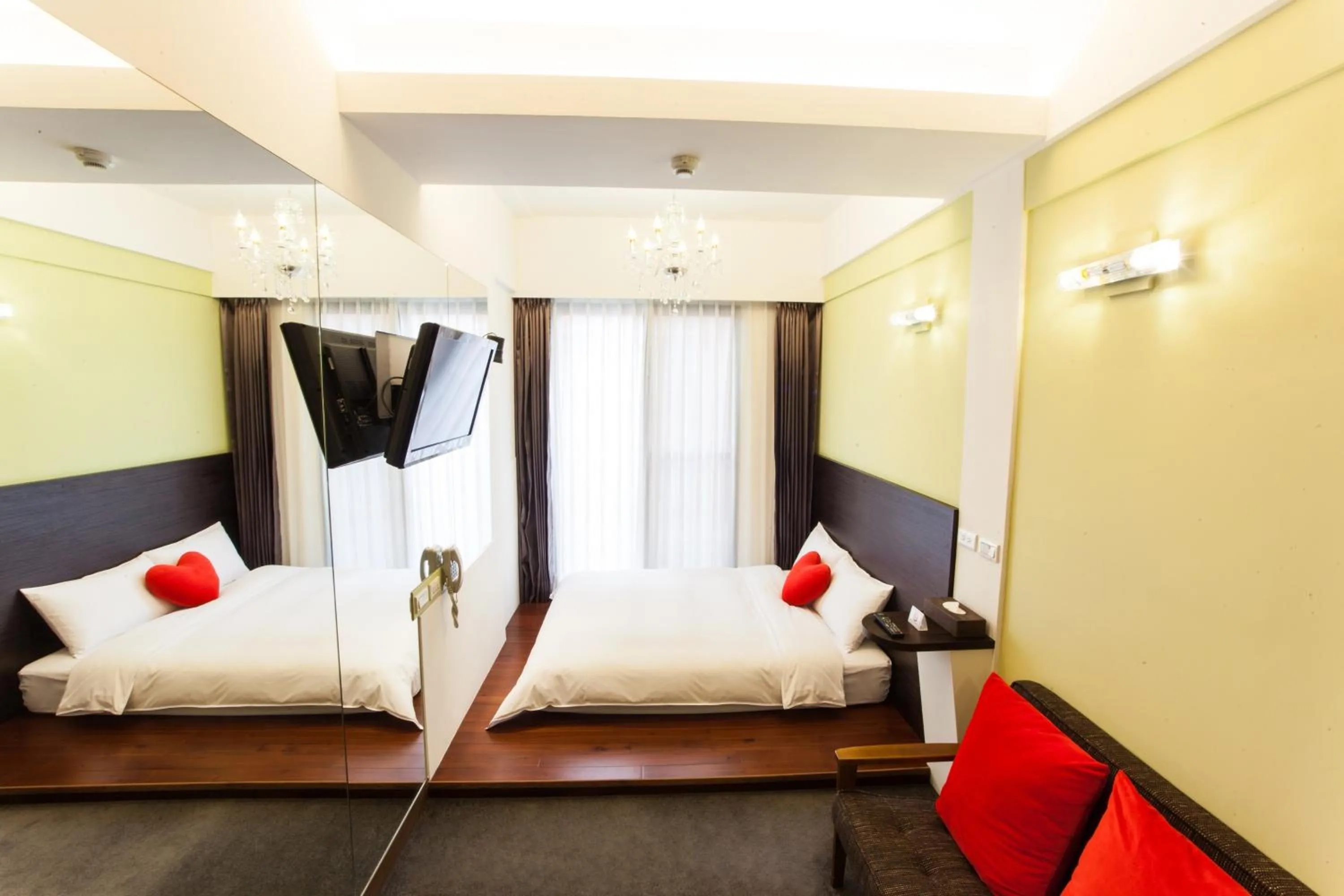 Photo of the whole room, Bed in Hotel Les Champs Hualien