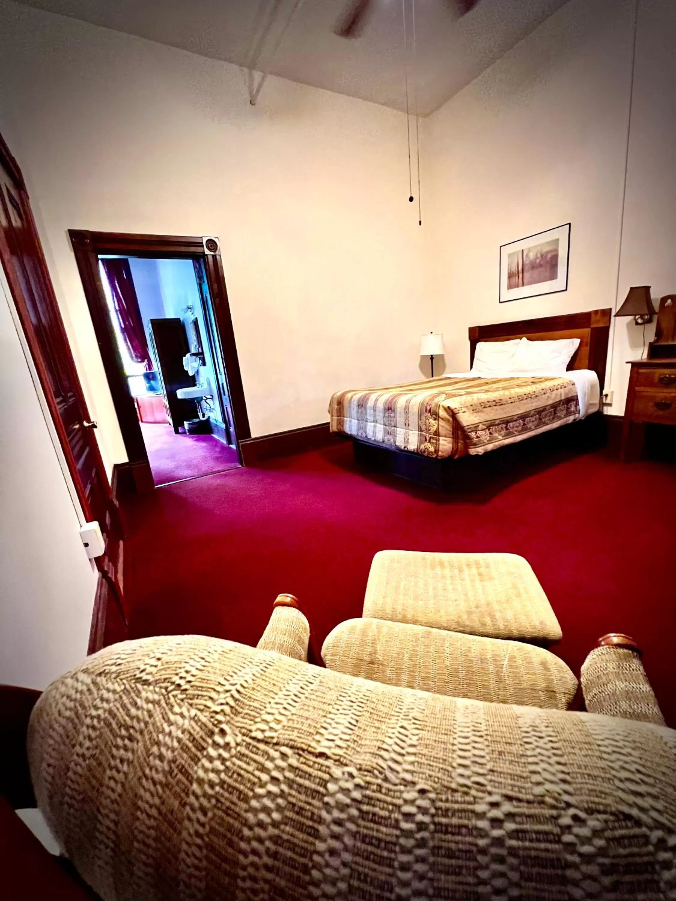 Bed in The Monarch Hotel