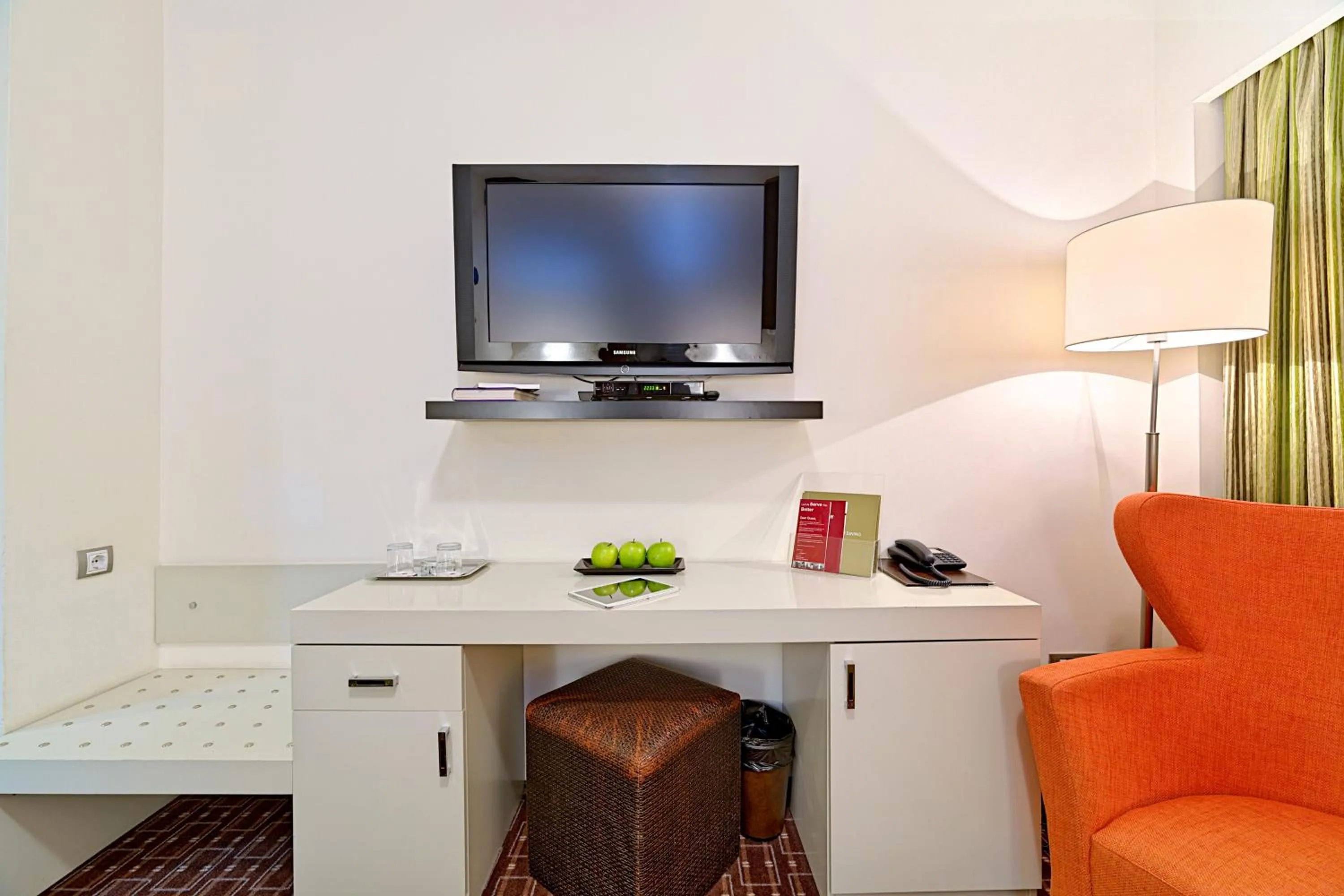 TV and multimedia in Hotel Cubix