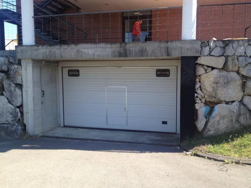 Property building in Puerta de Santillana