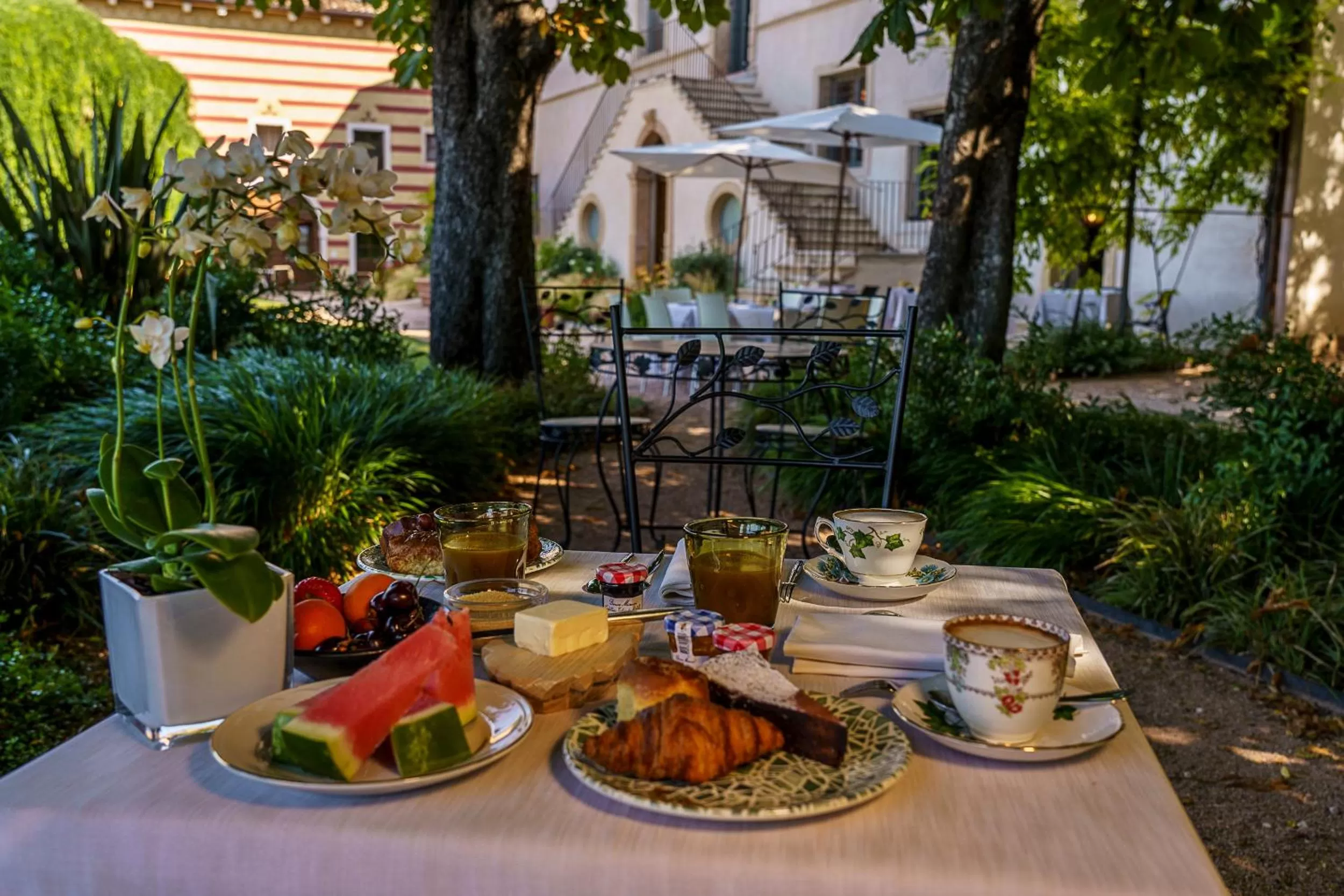 Garden in Villa Balis Crema Verona Hills