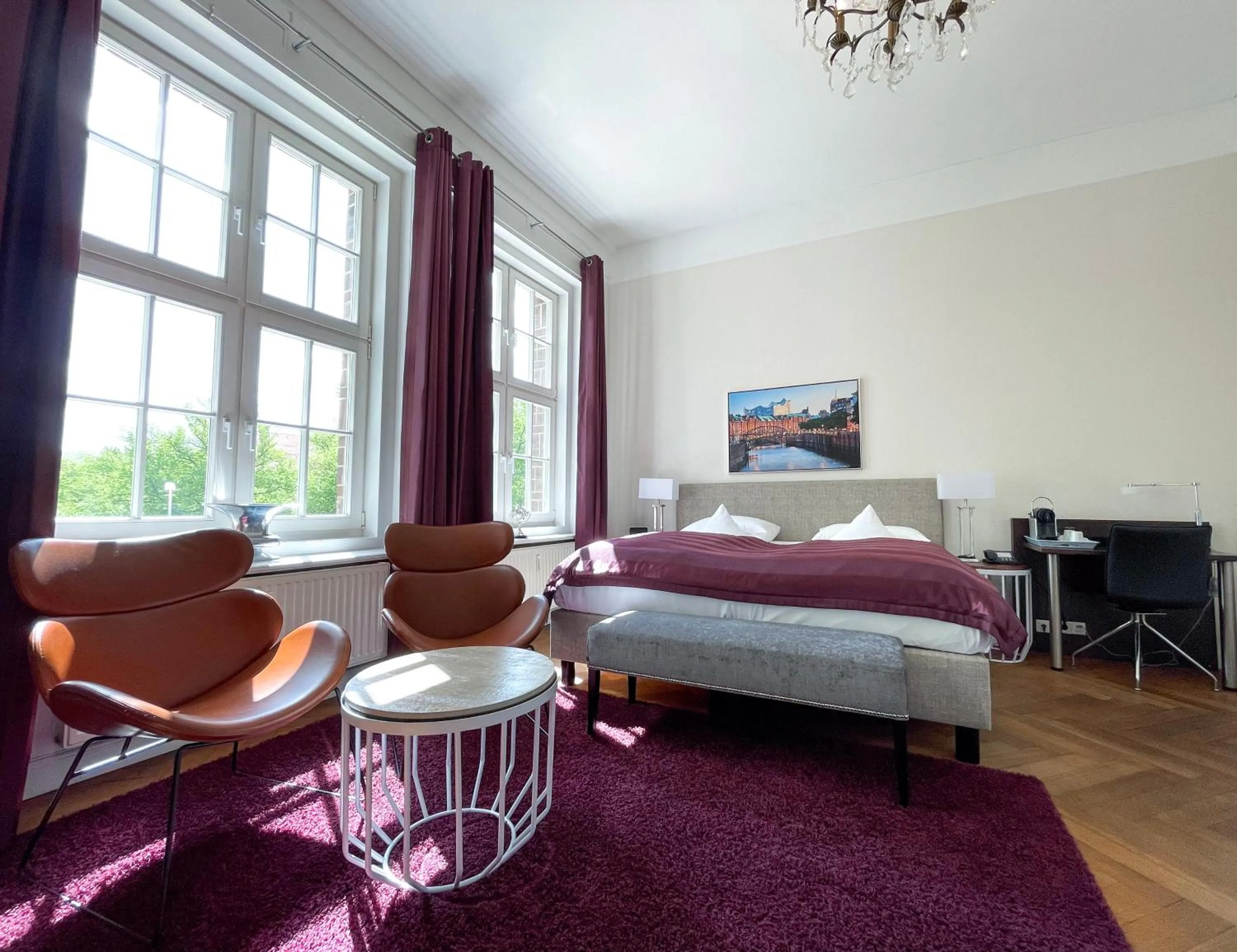 Photo of the whole room, Bed in Hotel Wagner im Dammtorpalais