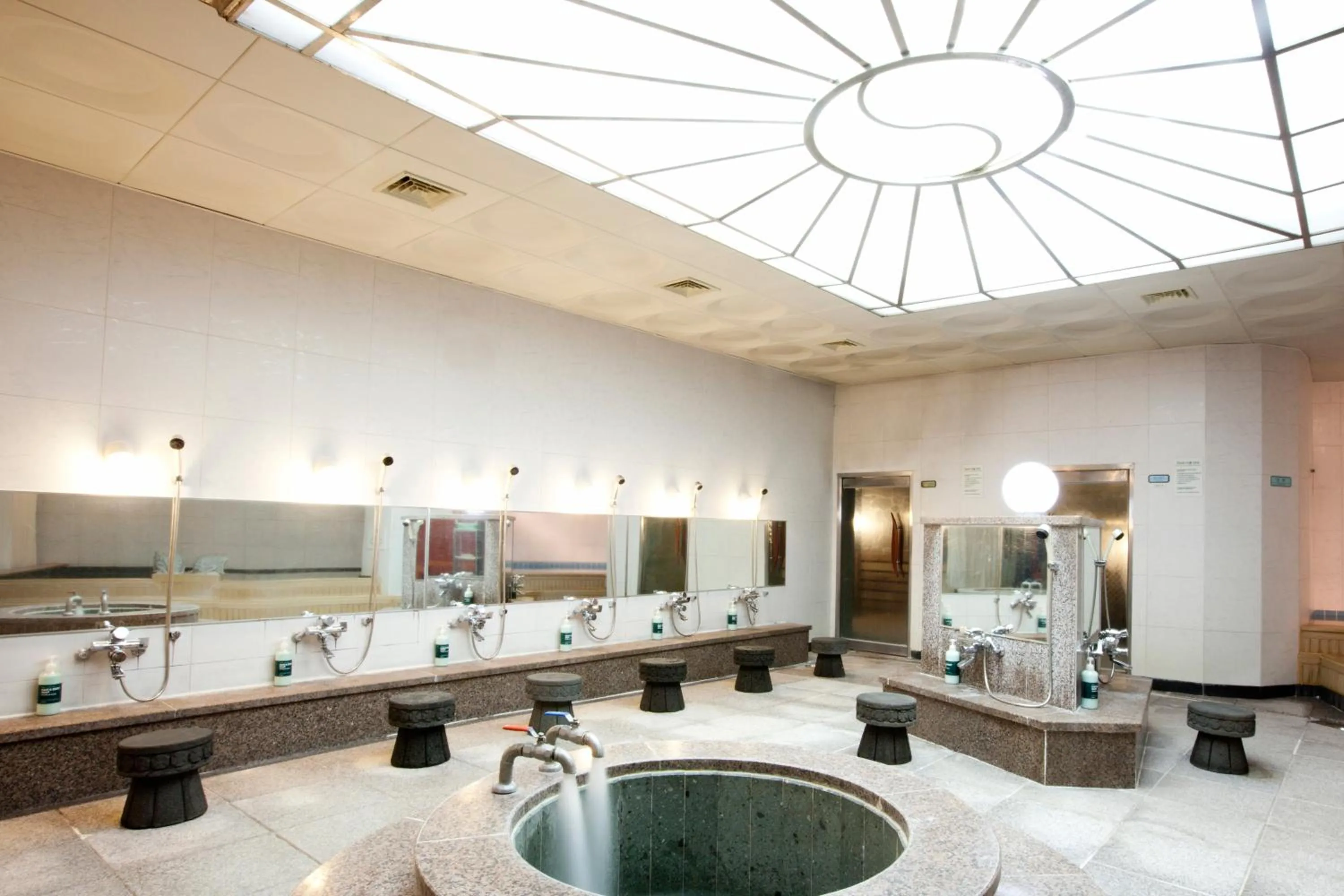 Fitness centre/facilities in Seogwipo KAL Hotel