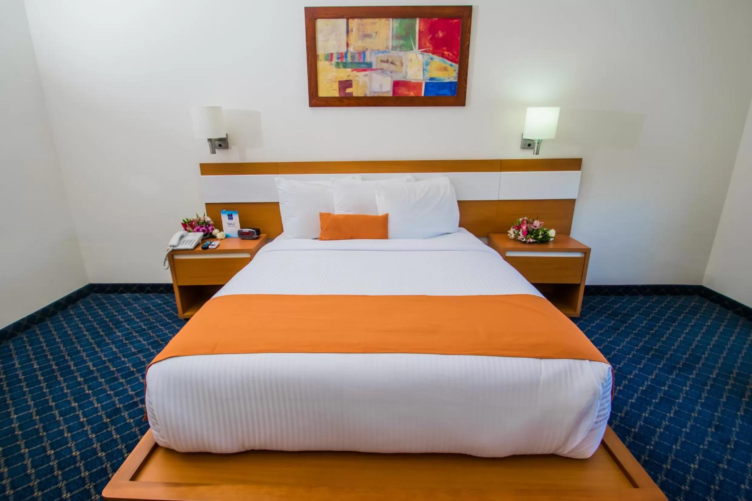 Bed in Sleep Inn Monclova
