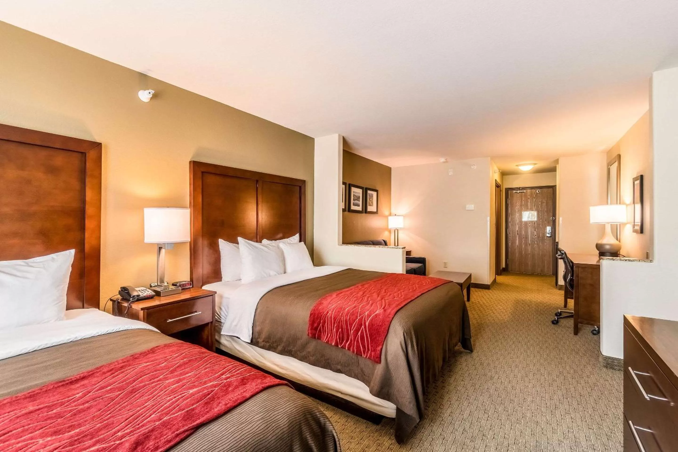 Photo of the whole room, Bed in Comfort Inn & Suites Rifle