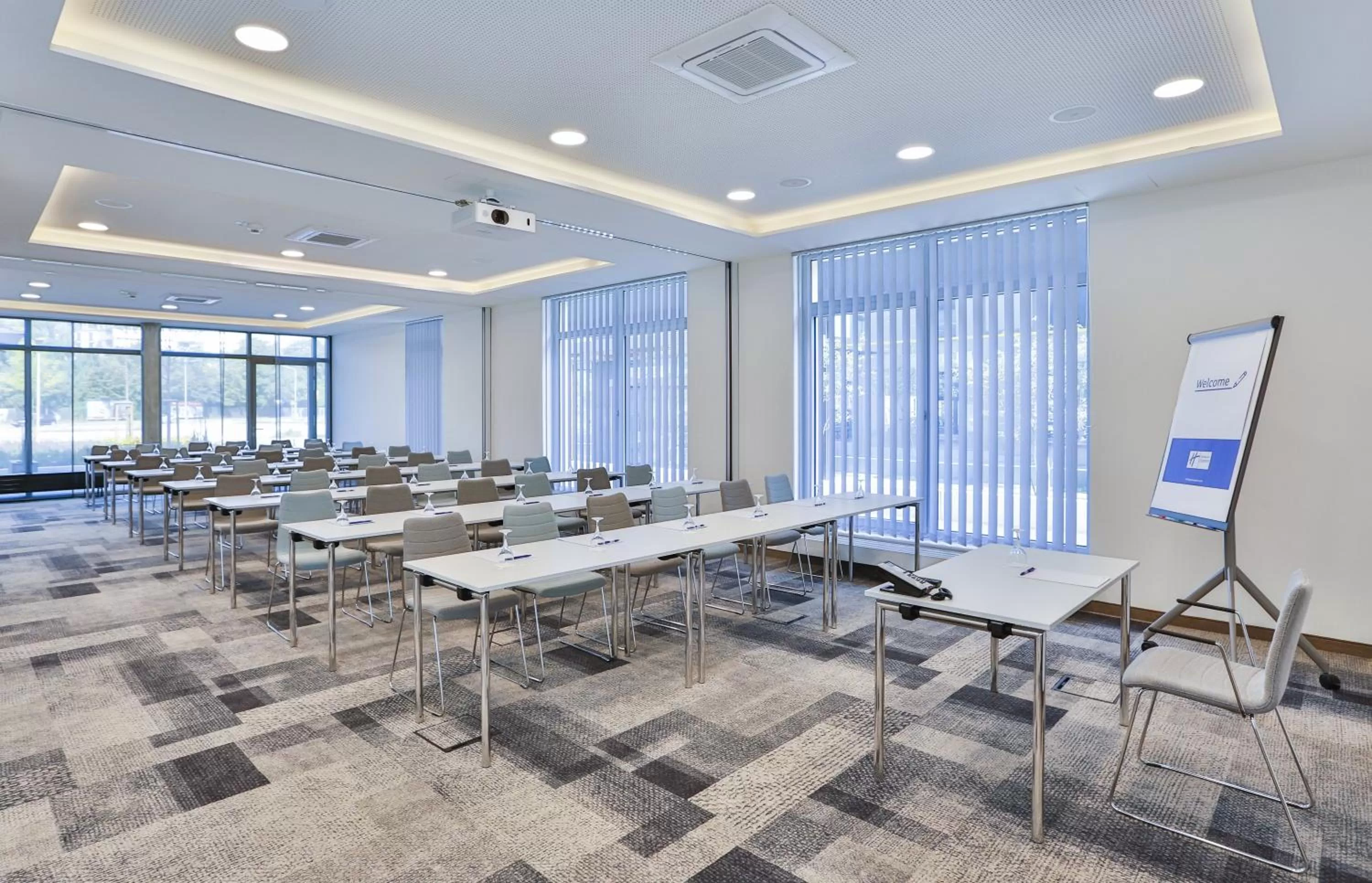 Meeting/conference room in Holiday Inn Express Karlsruhe - City Park by IHG