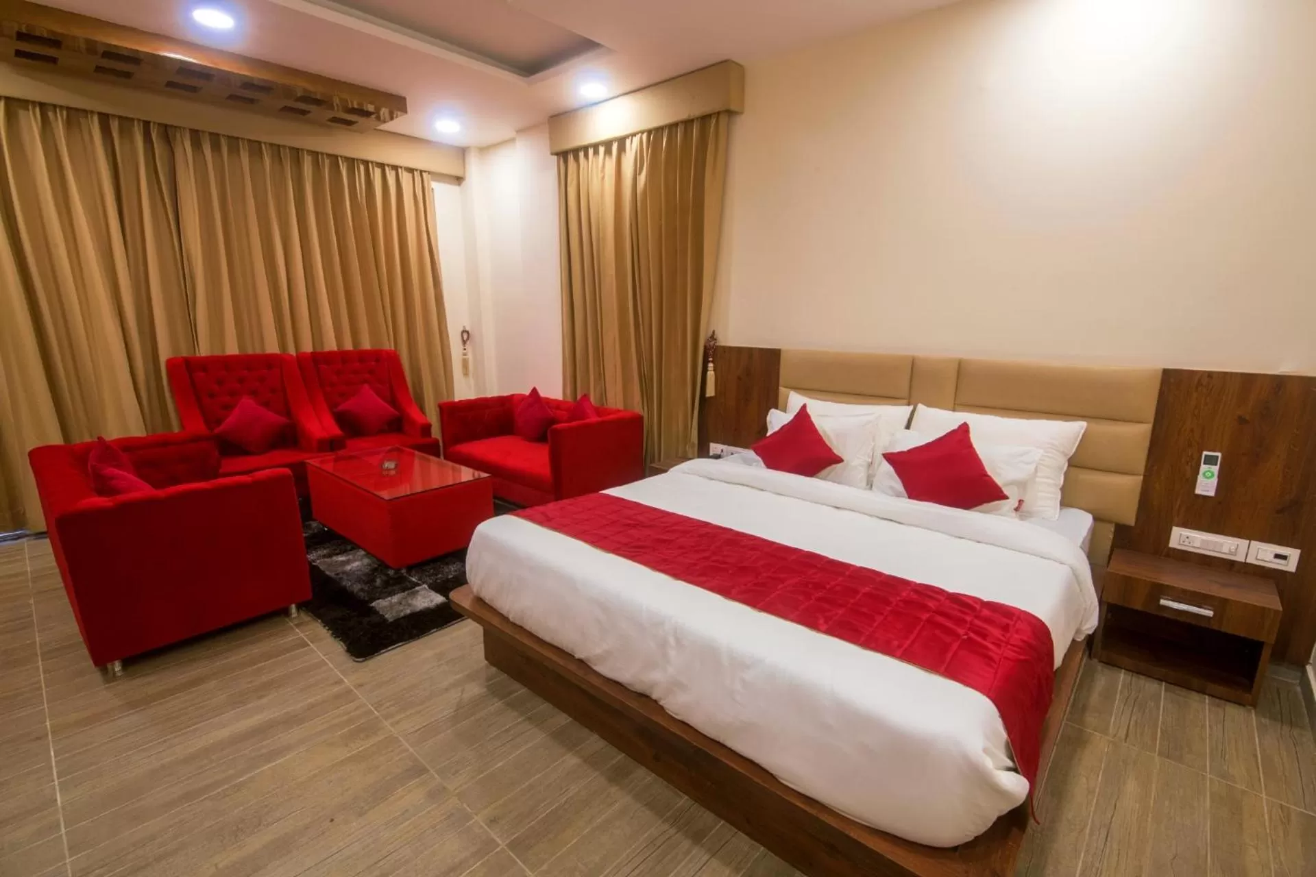 Photo of the whole room in Shivaay Morex- A Vegetarian Hotel