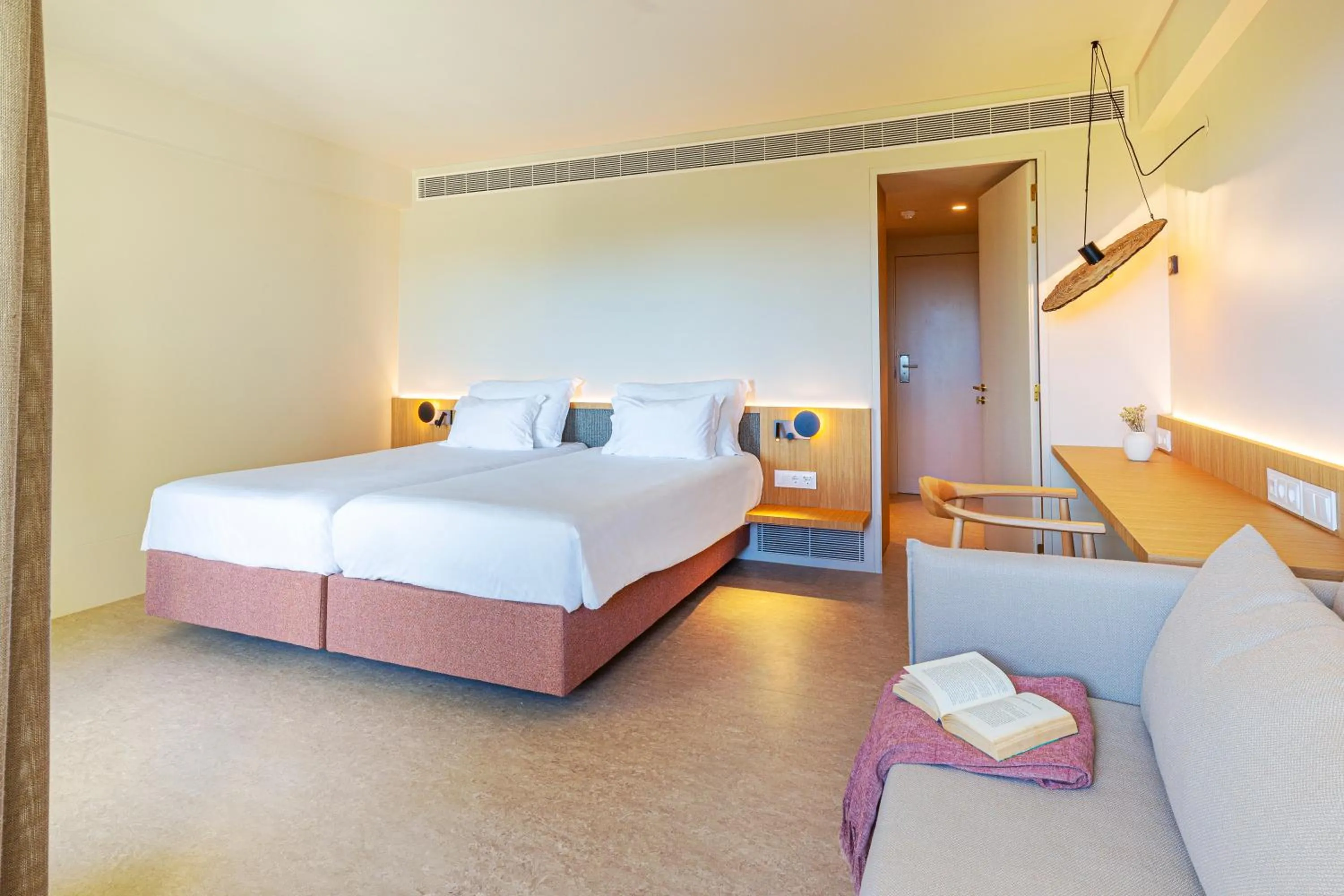 Bed in OZADI Altura Beach Resort - Eurotel Altura