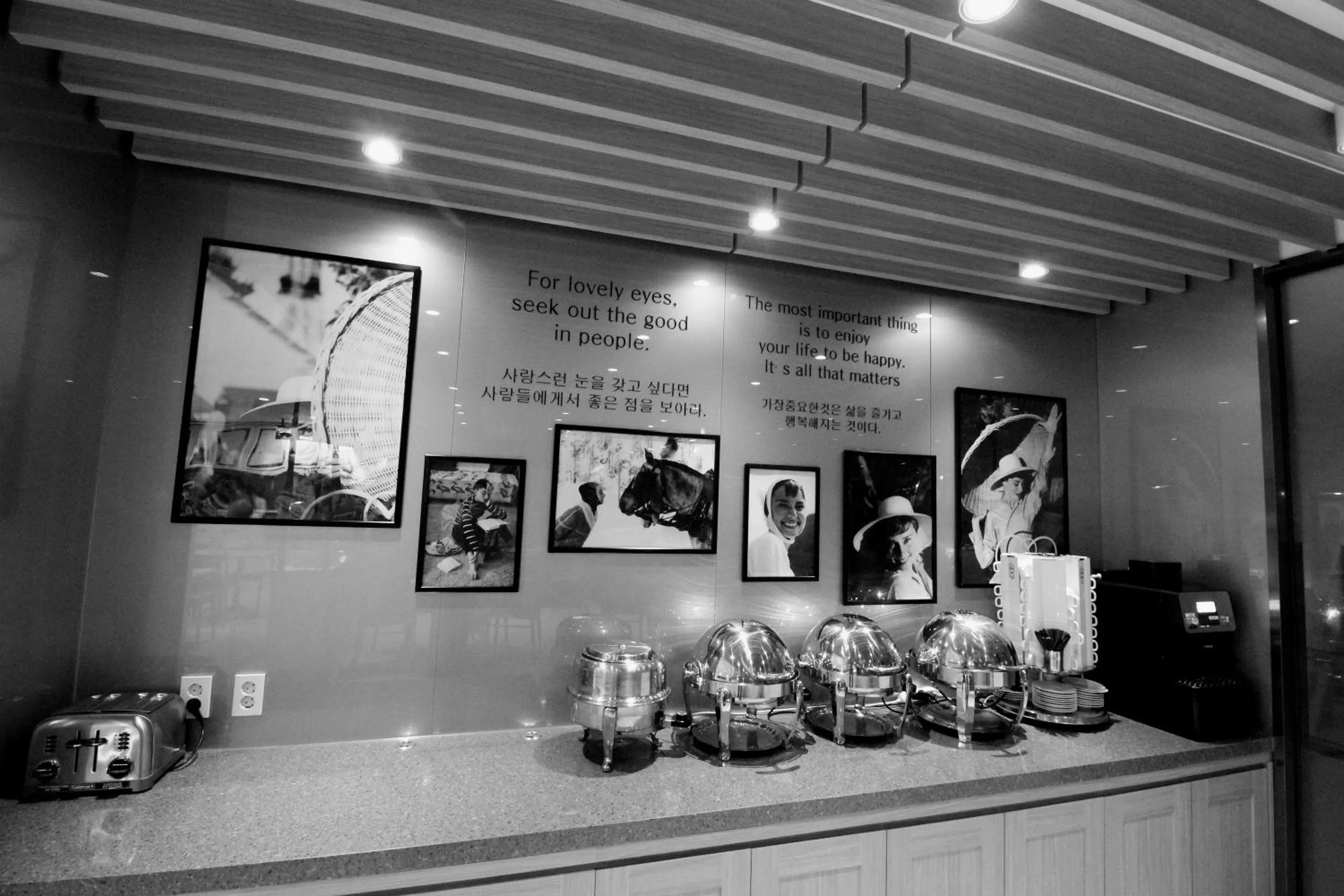 Buffet breakfast in Hotel Migliore Seoul