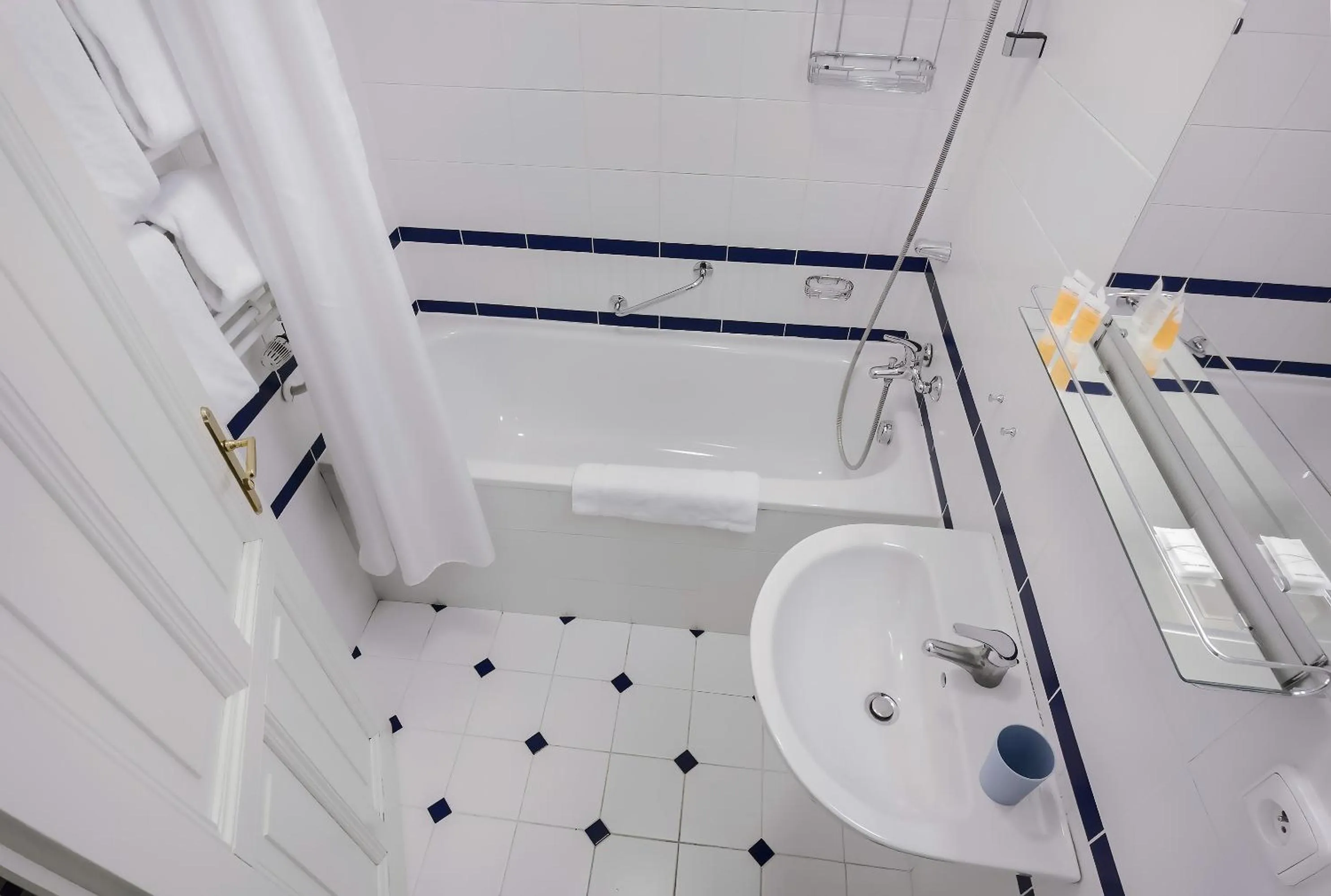 Bathroom in Sibelius Apartments