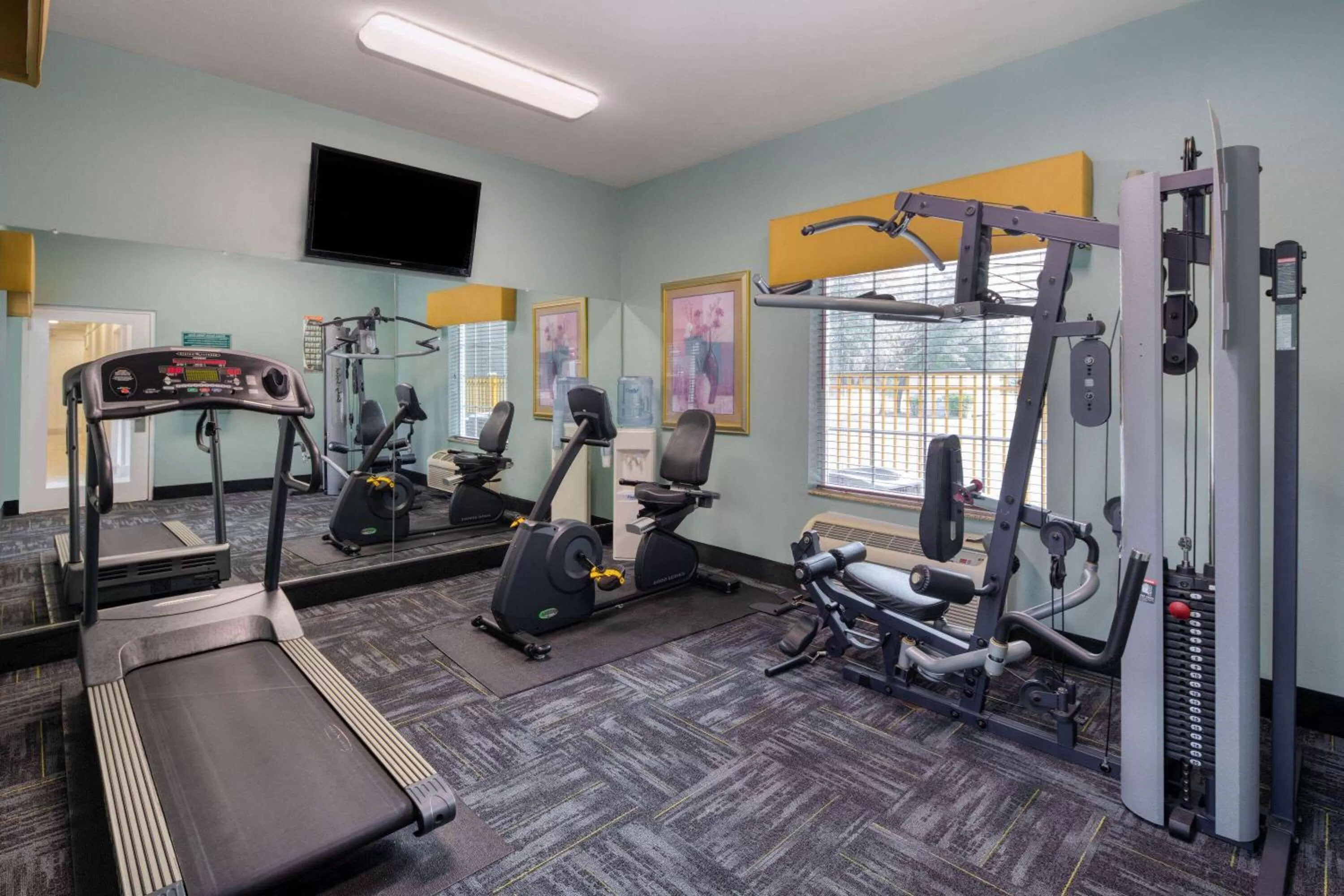 Fitness centre/facilities in La Quinta by Wyndham Savannah Airport - Pooler