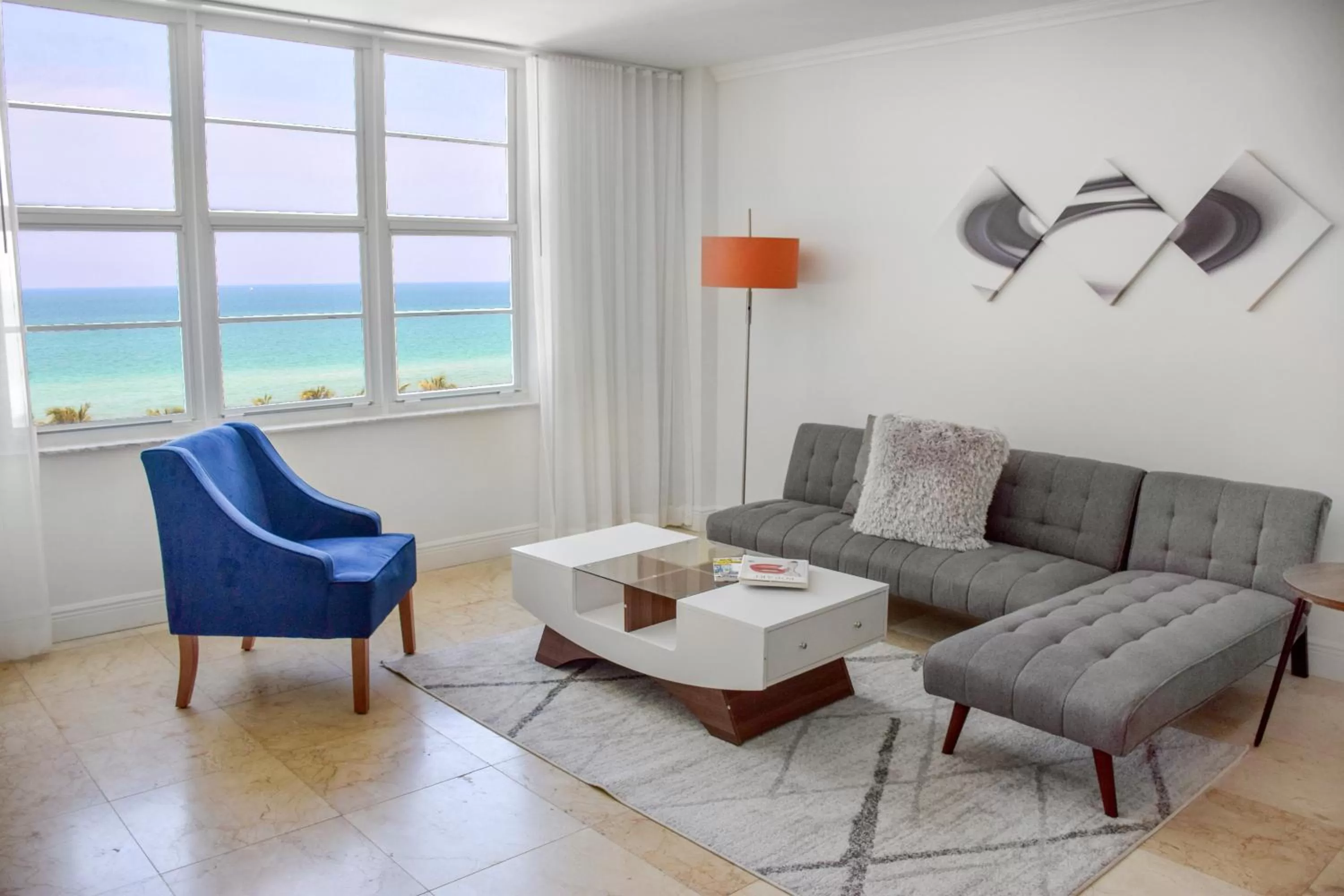 Living room in Seacoast Suites on Miami Beach