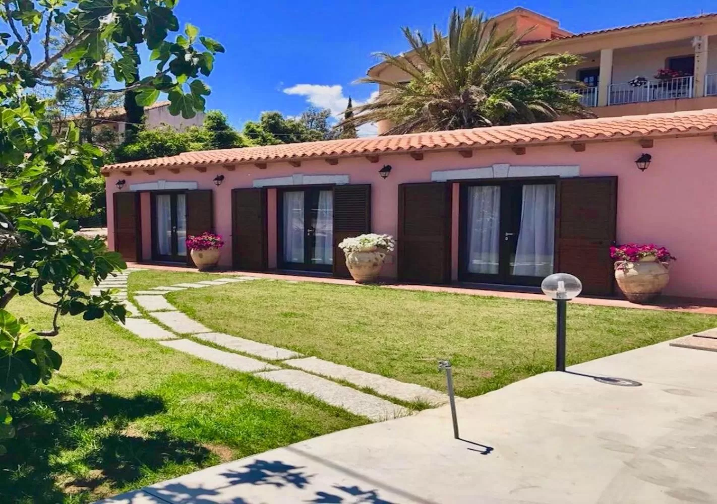 Property building in QUADRIFOGLIO Affittacamere